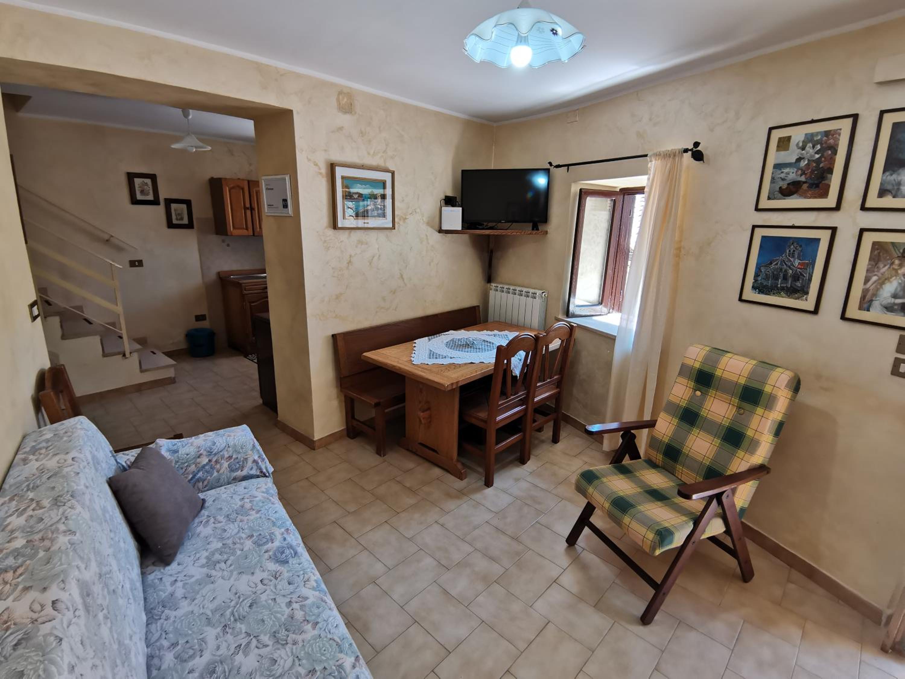 Two-Bedroom House - Photo 41