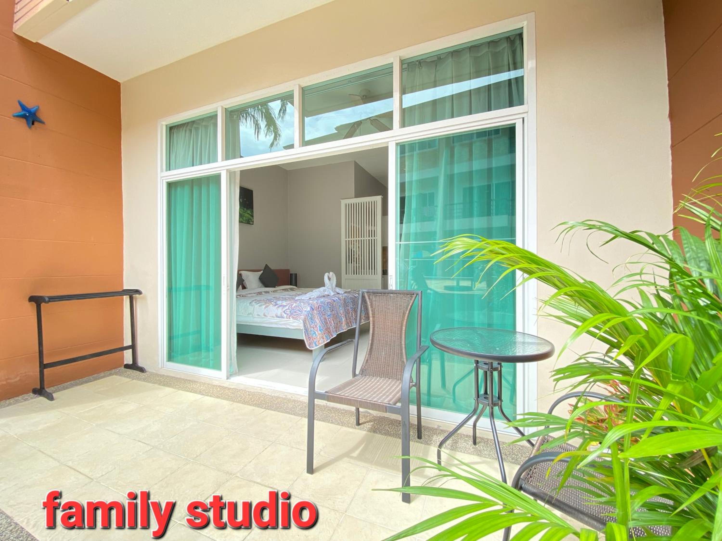 Family Studio photo 2