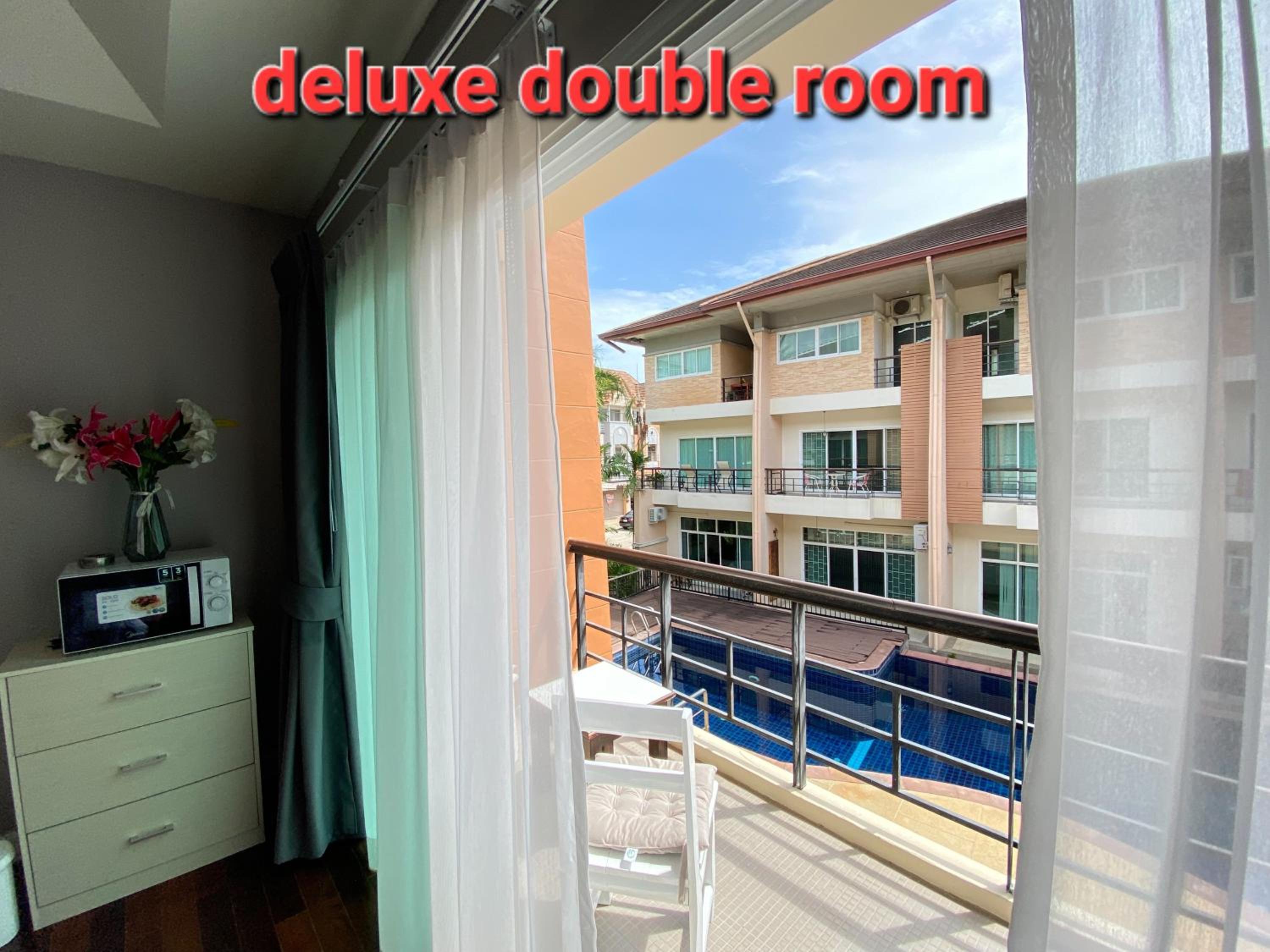Deluxe Double Room with Balcony photo 1