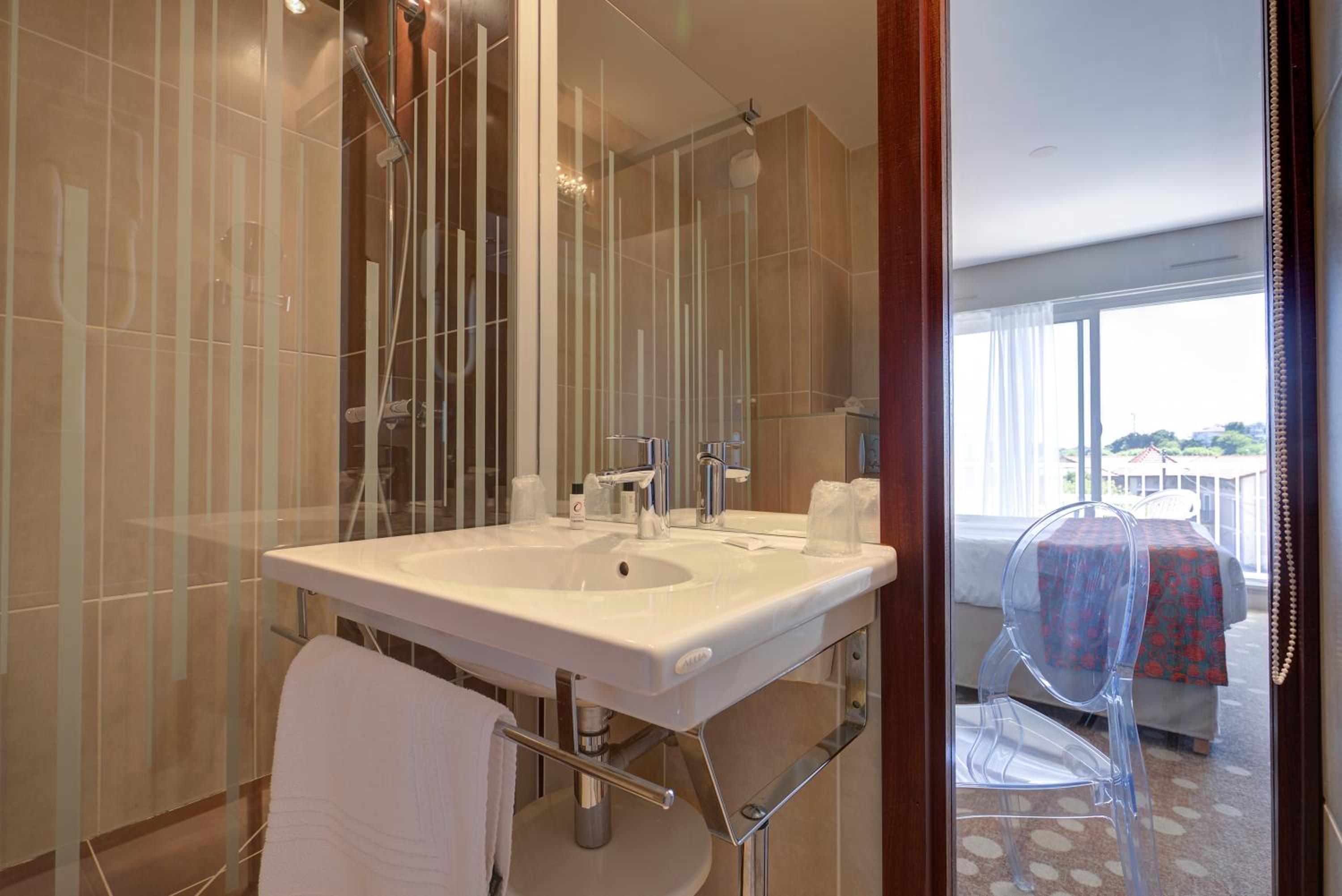 Superior Double Room - Photo 20