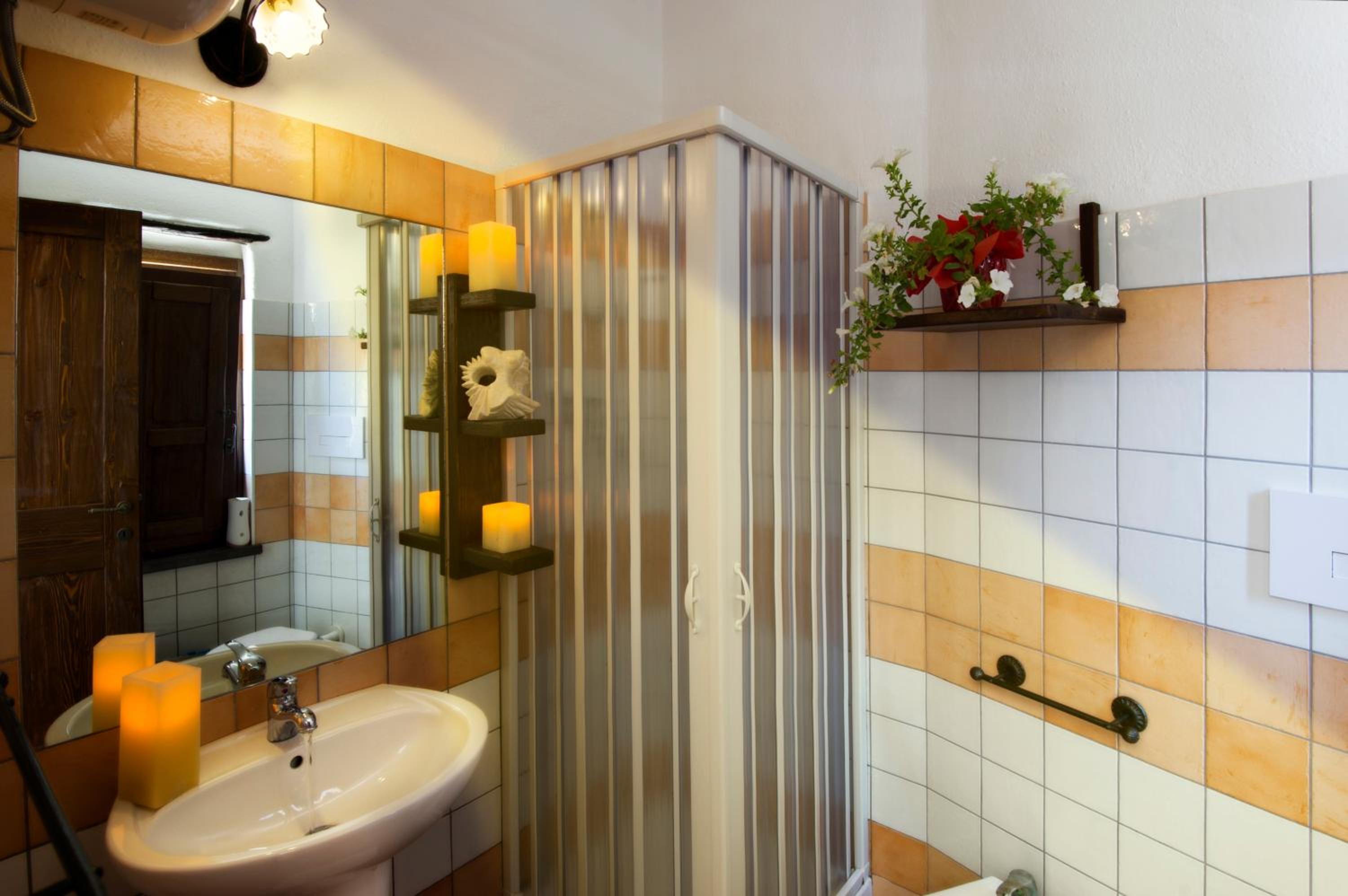Deluxe Double or Twin Room with Balcony photo 2