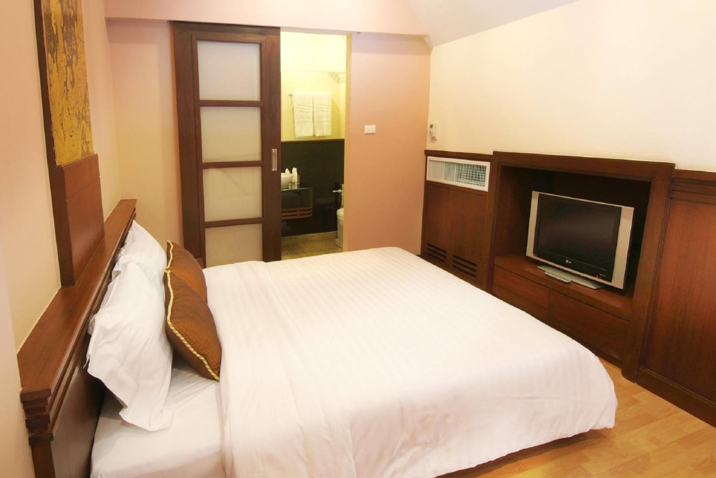 Residence Duplex Pool View Room