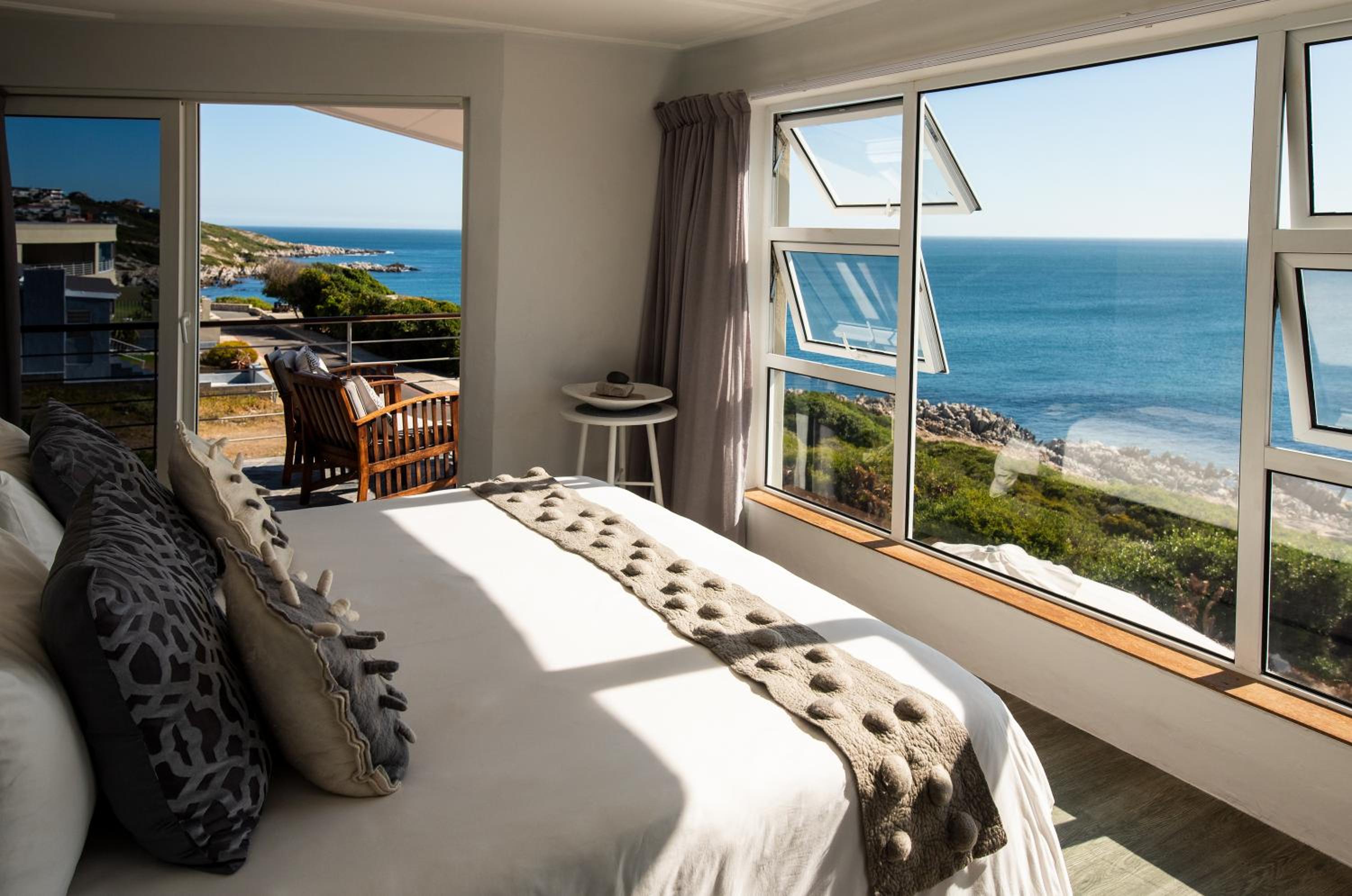 Suite with Sea View - Photo 1