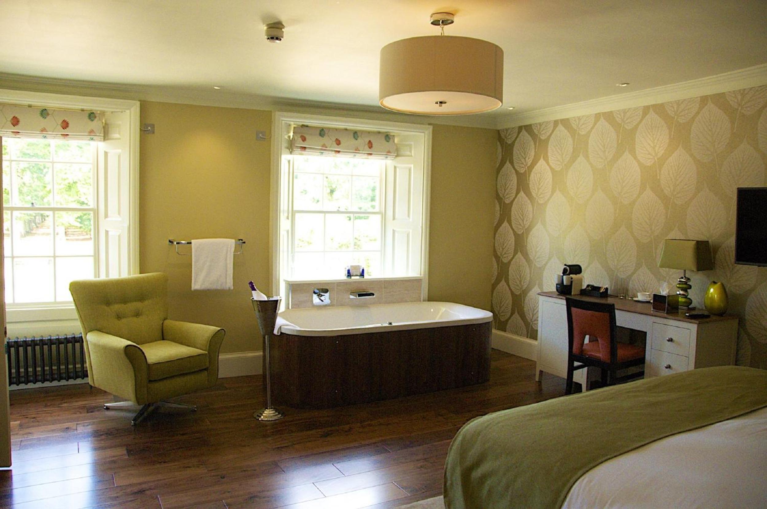 Suite - Photo 5