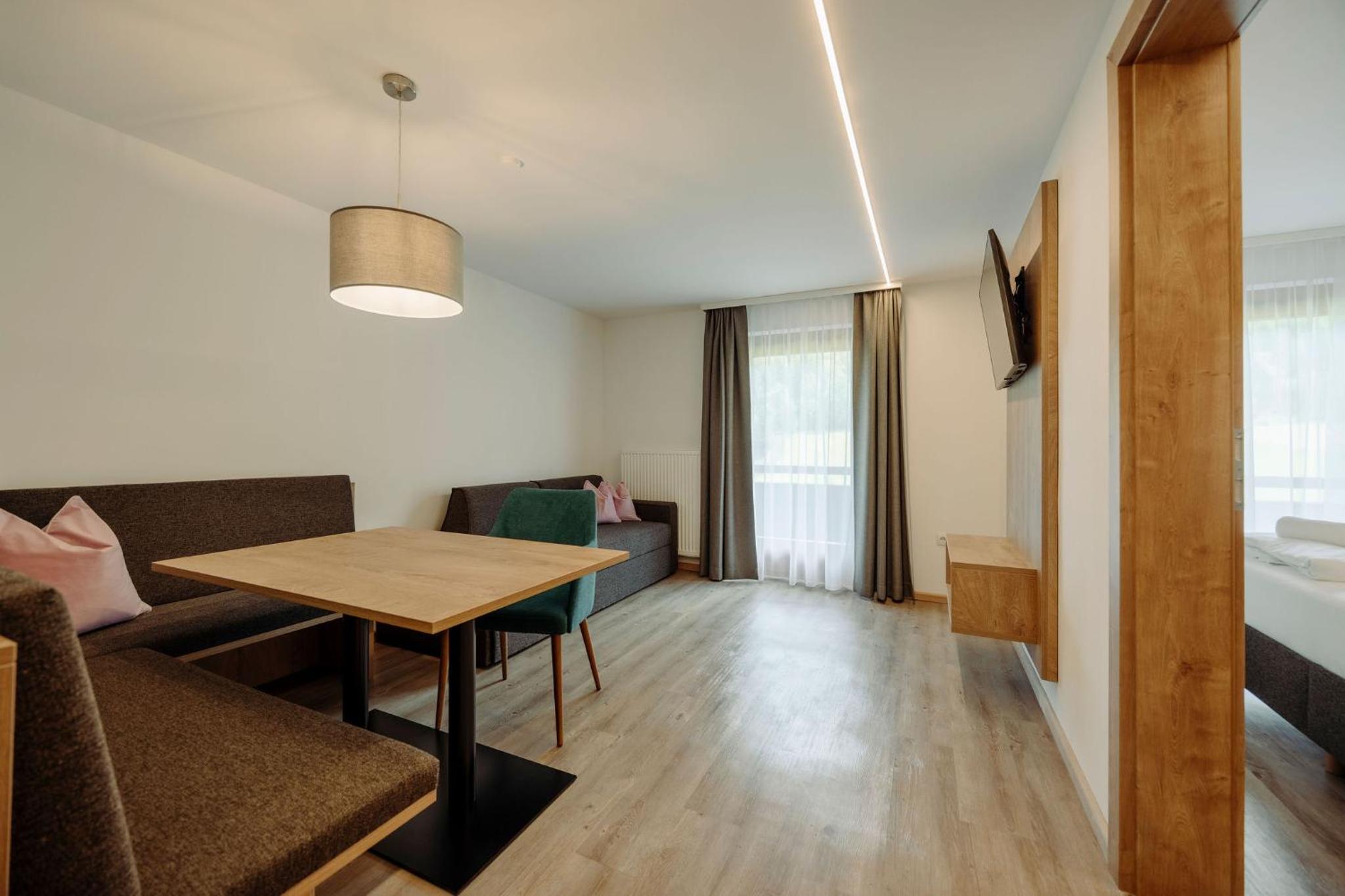 Apartment with Balcony photo 1