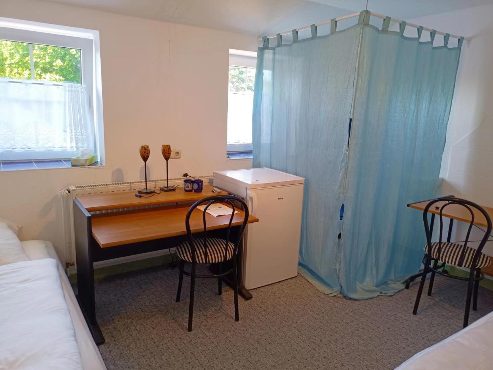 Economy Double Room photo 3