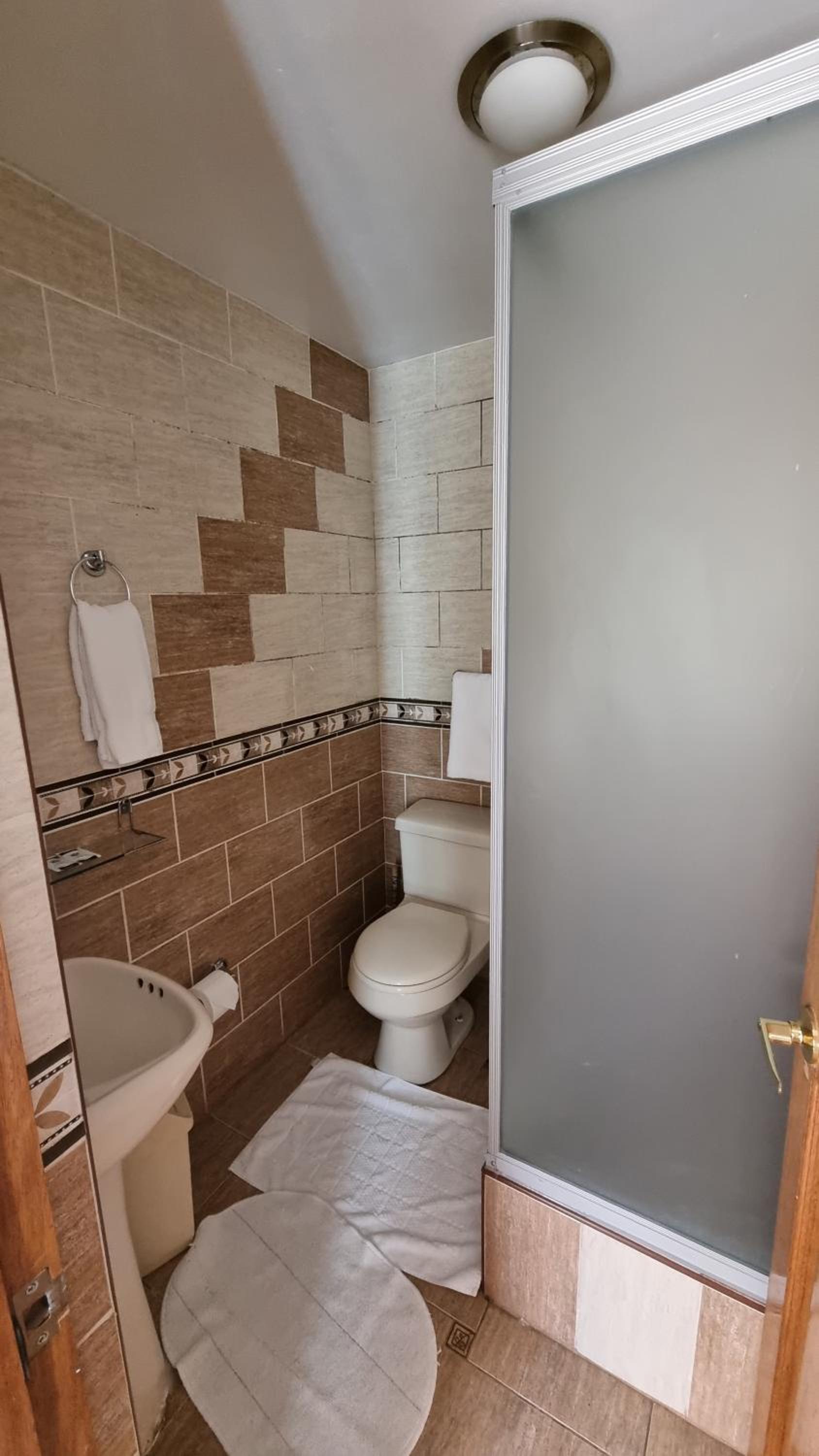 Double Room with Private Bathroom photo 3