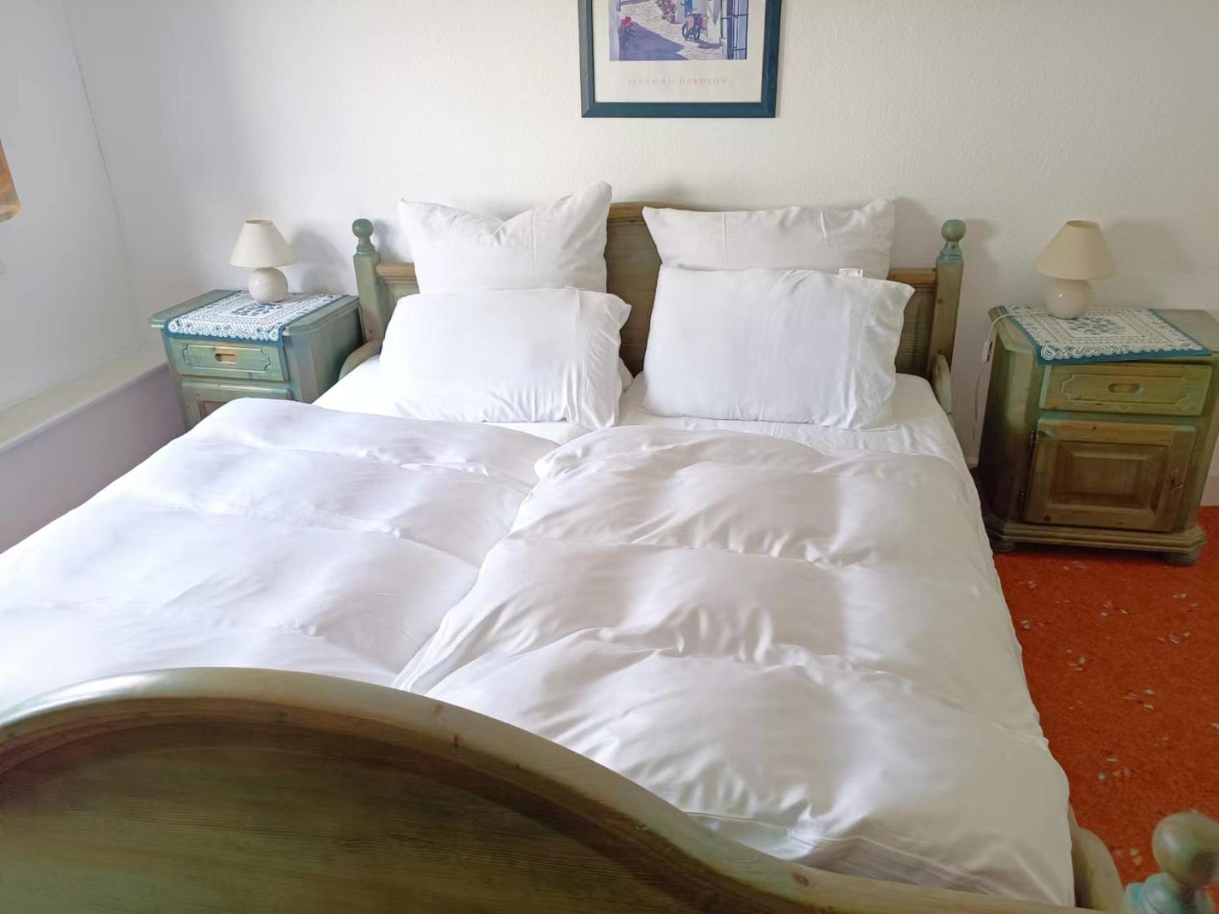 Double Room with Shared Bathroom photo 1