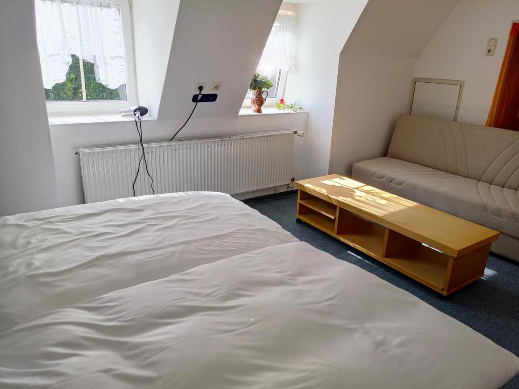 Double Room with Shared Toilet photo 3