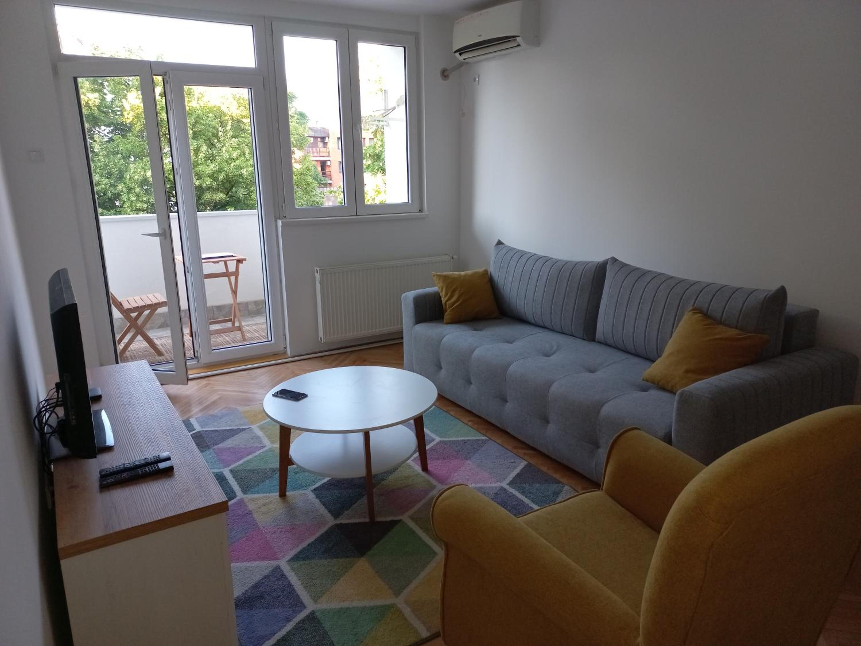 One-Bedroom Apartment