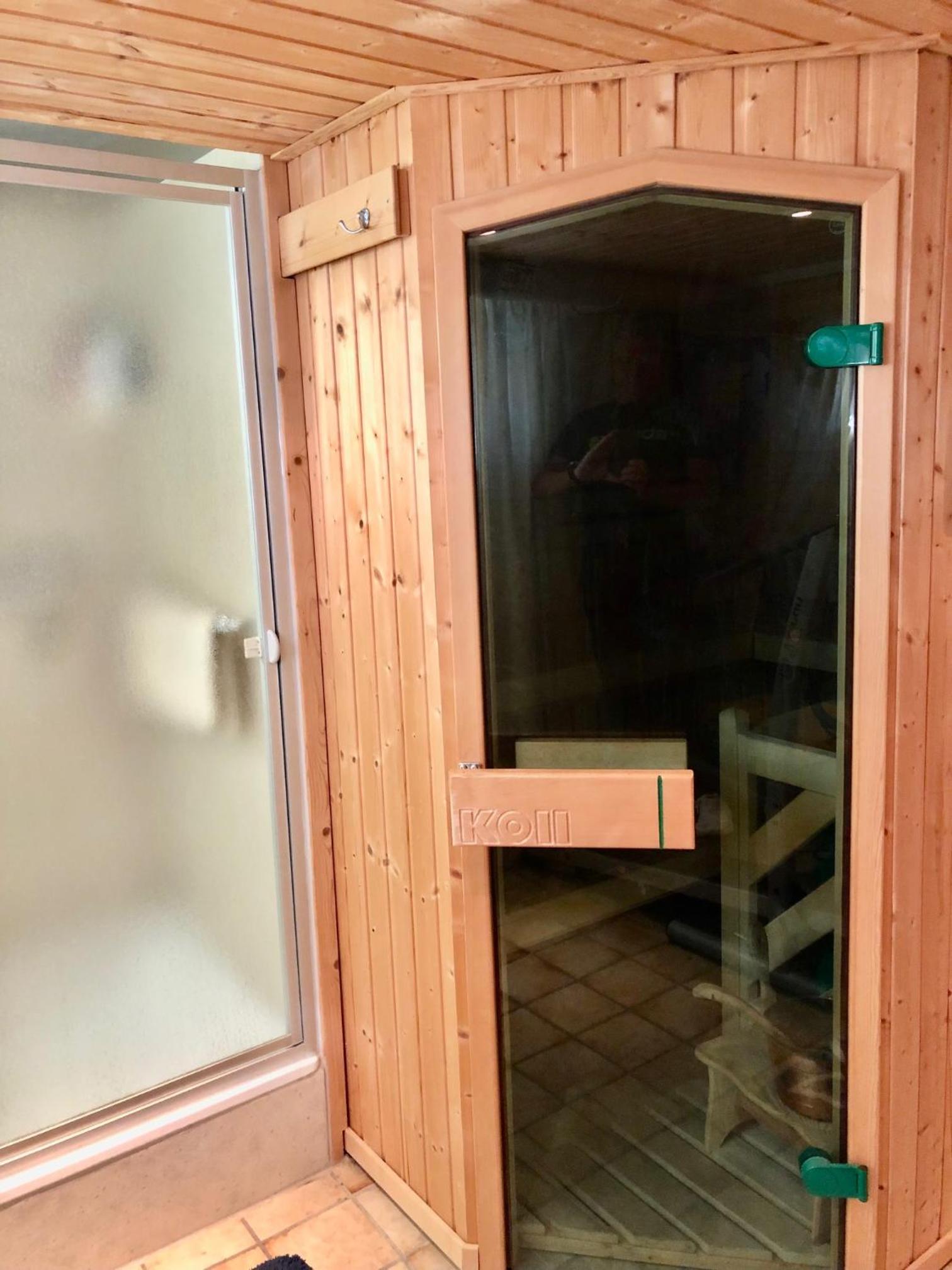 Double Room with Shared Bathroom photo 3