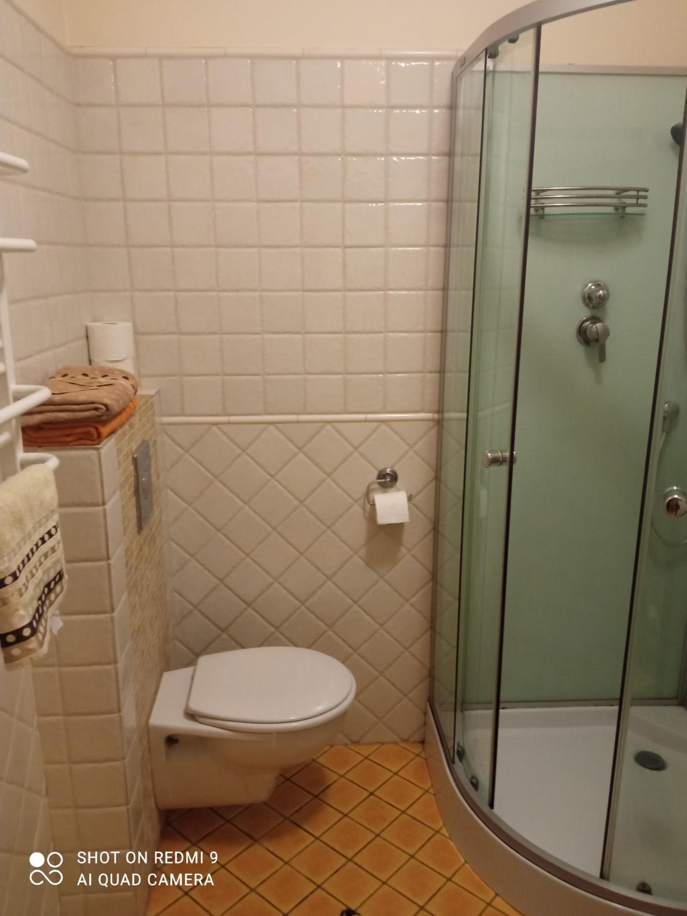 Double Room - Photo 29