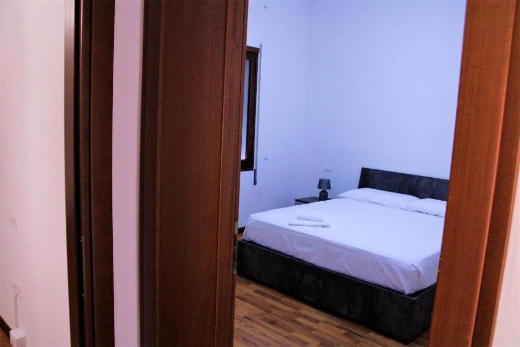 Two-Bedroom Suite - Photo 7