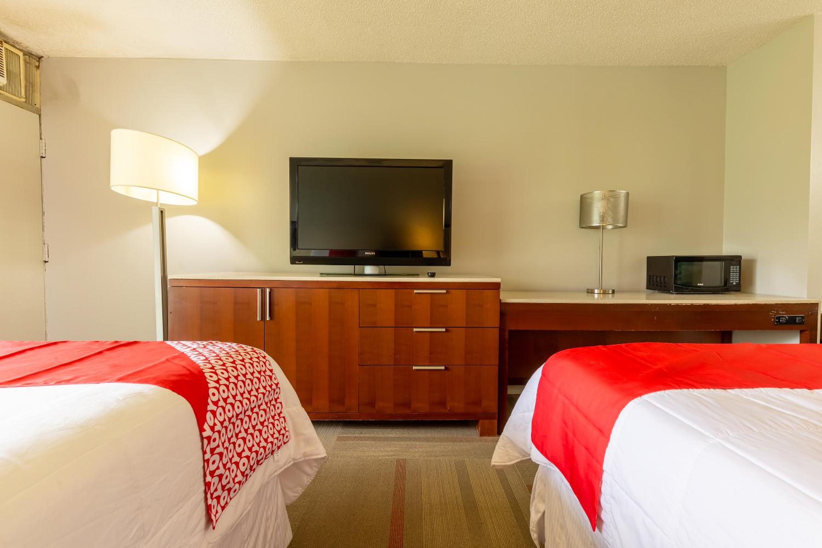 Standard Double Room With Two Double Beds - Photo 4