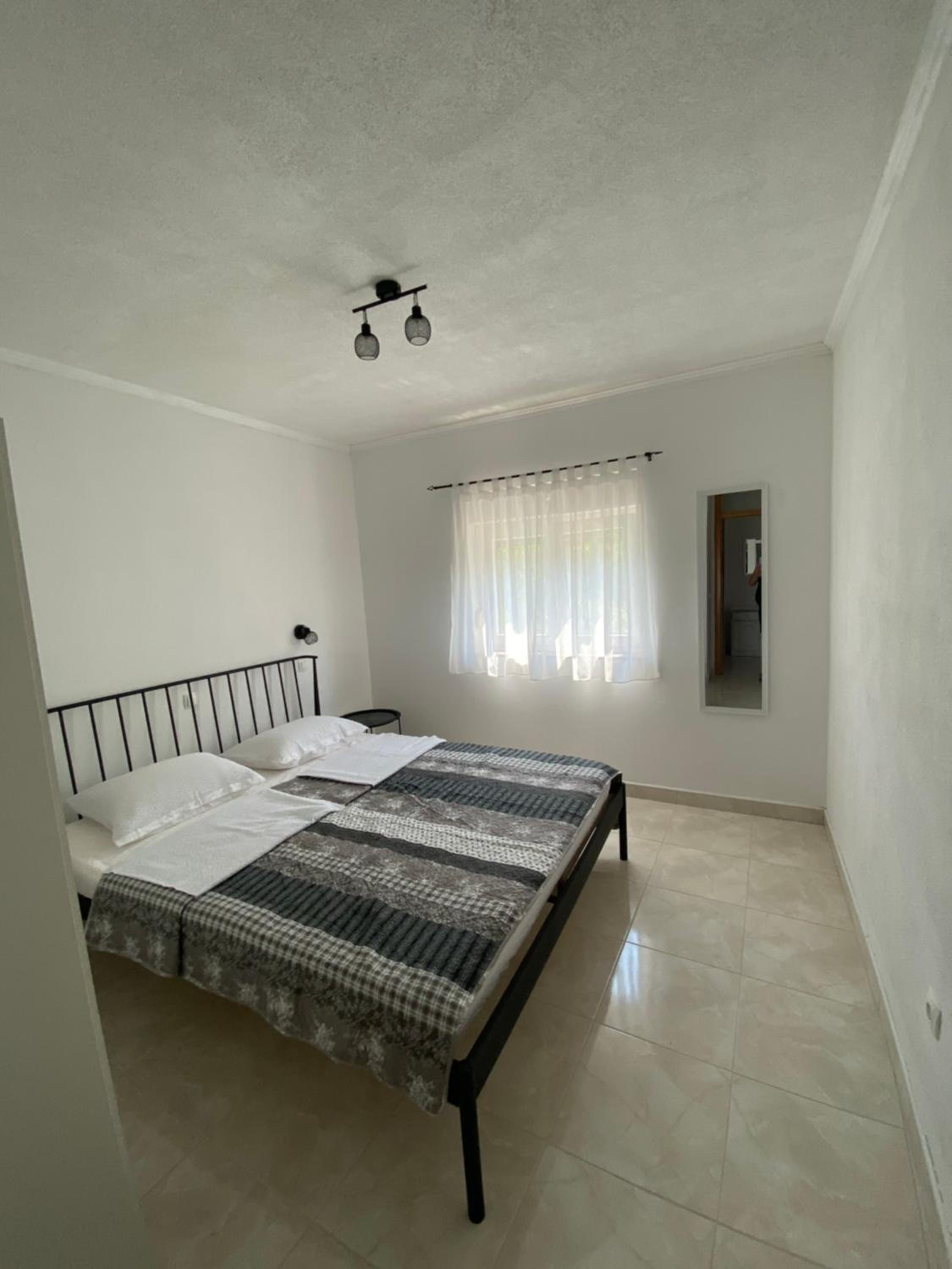 One-Bedroom Apartment with Balcony and Sea View photo 2