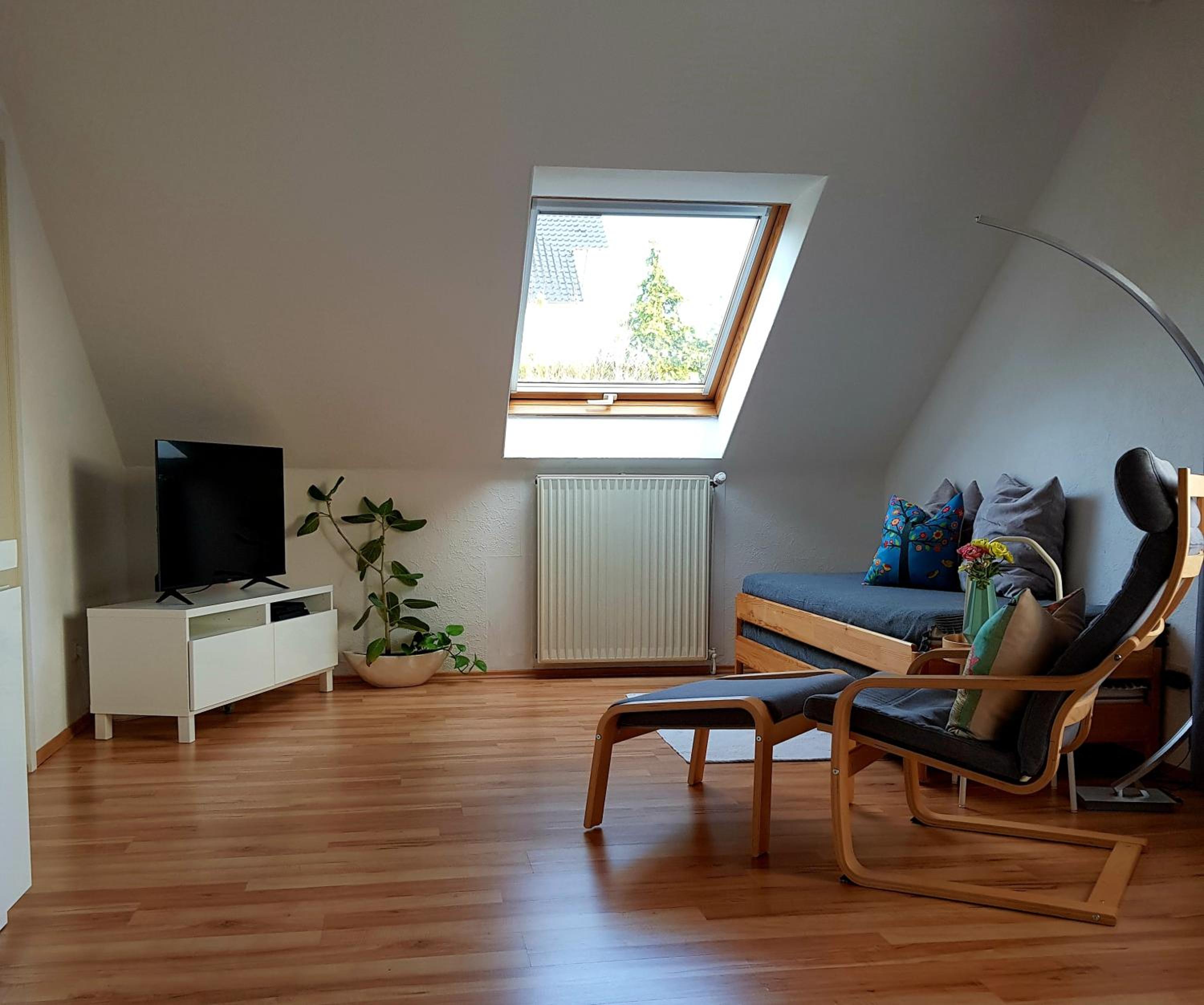 One-Bedroom Apartment - Photo 1