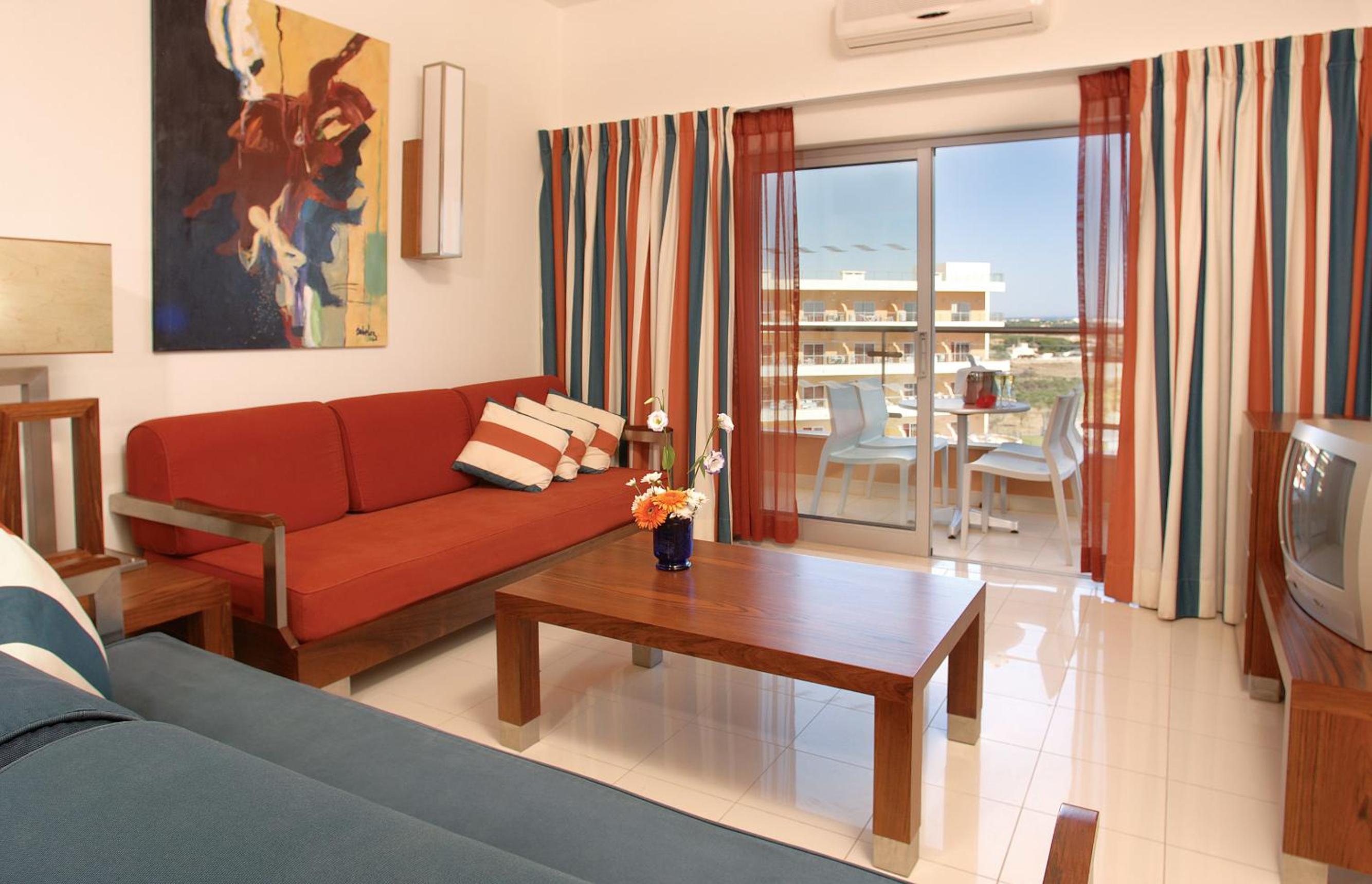 One-Bedroom Apartment (4 Adults)