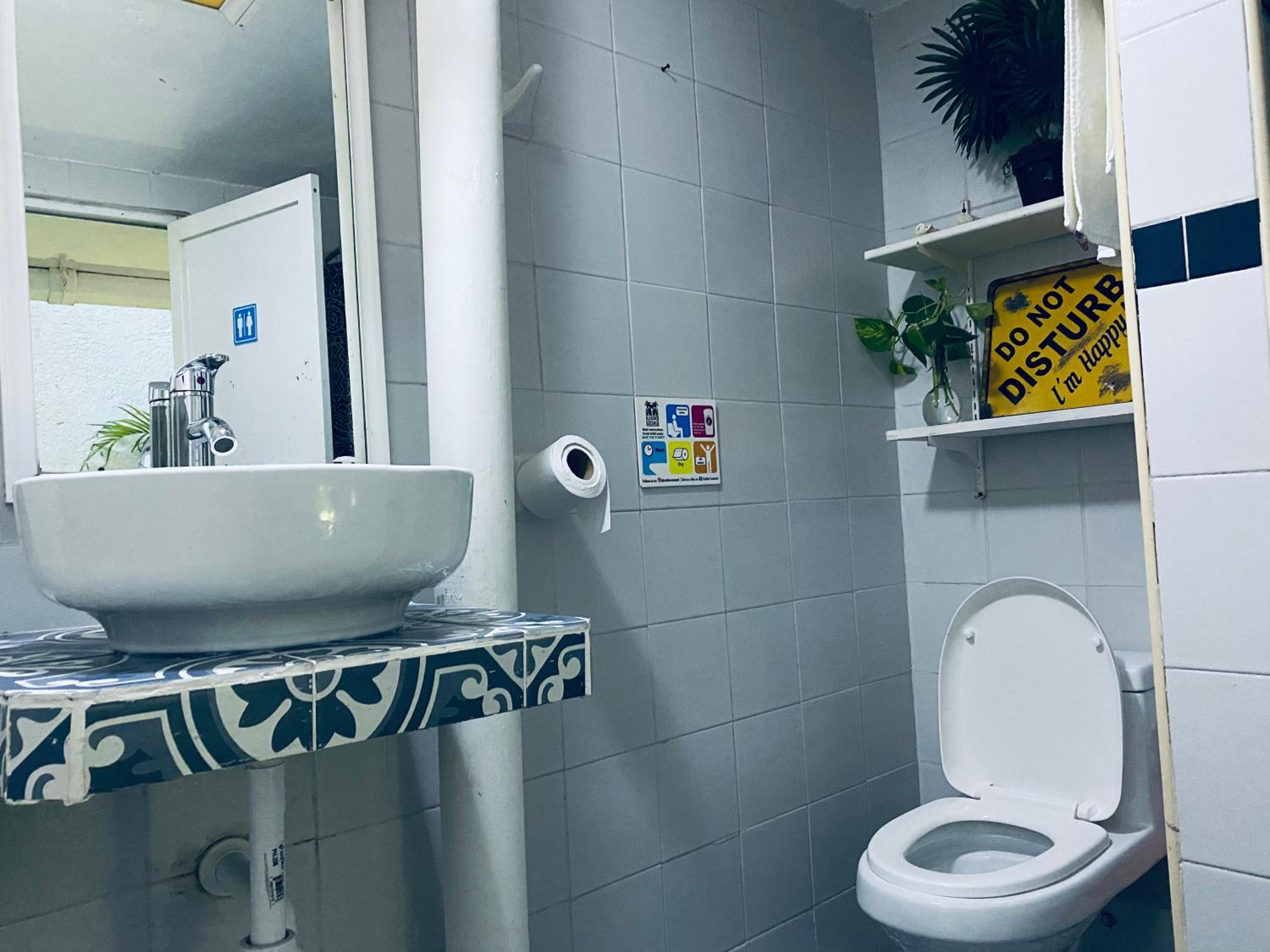 Double Room With Shared Bathroom photo 3