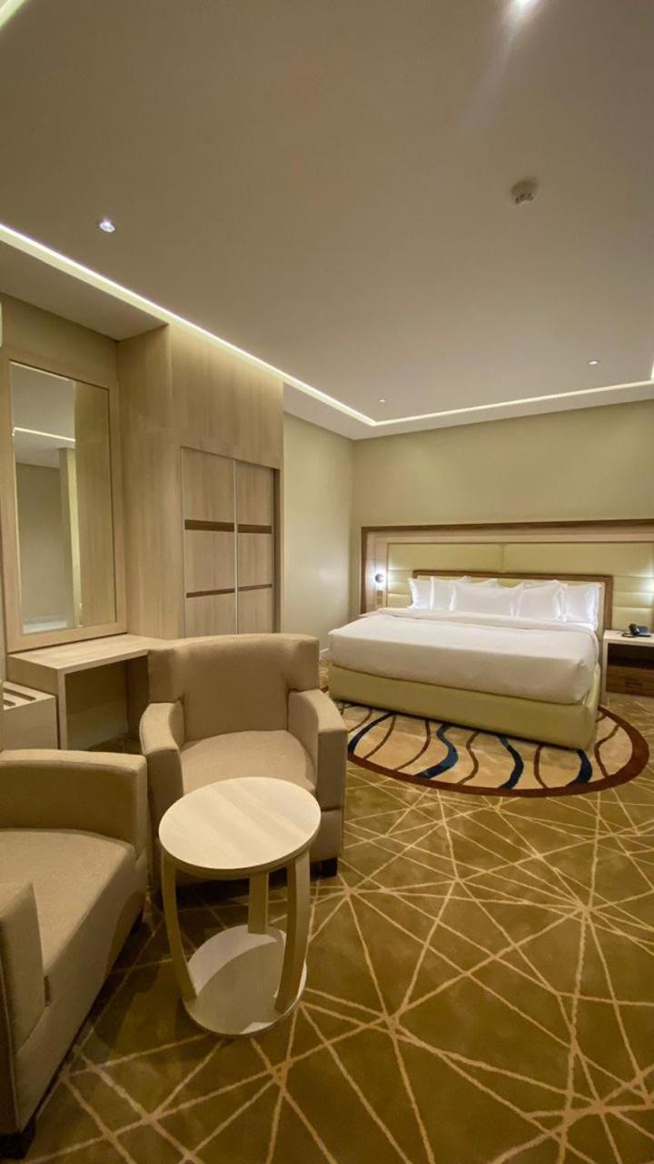 Deluxe Double or Twin Room photo 3