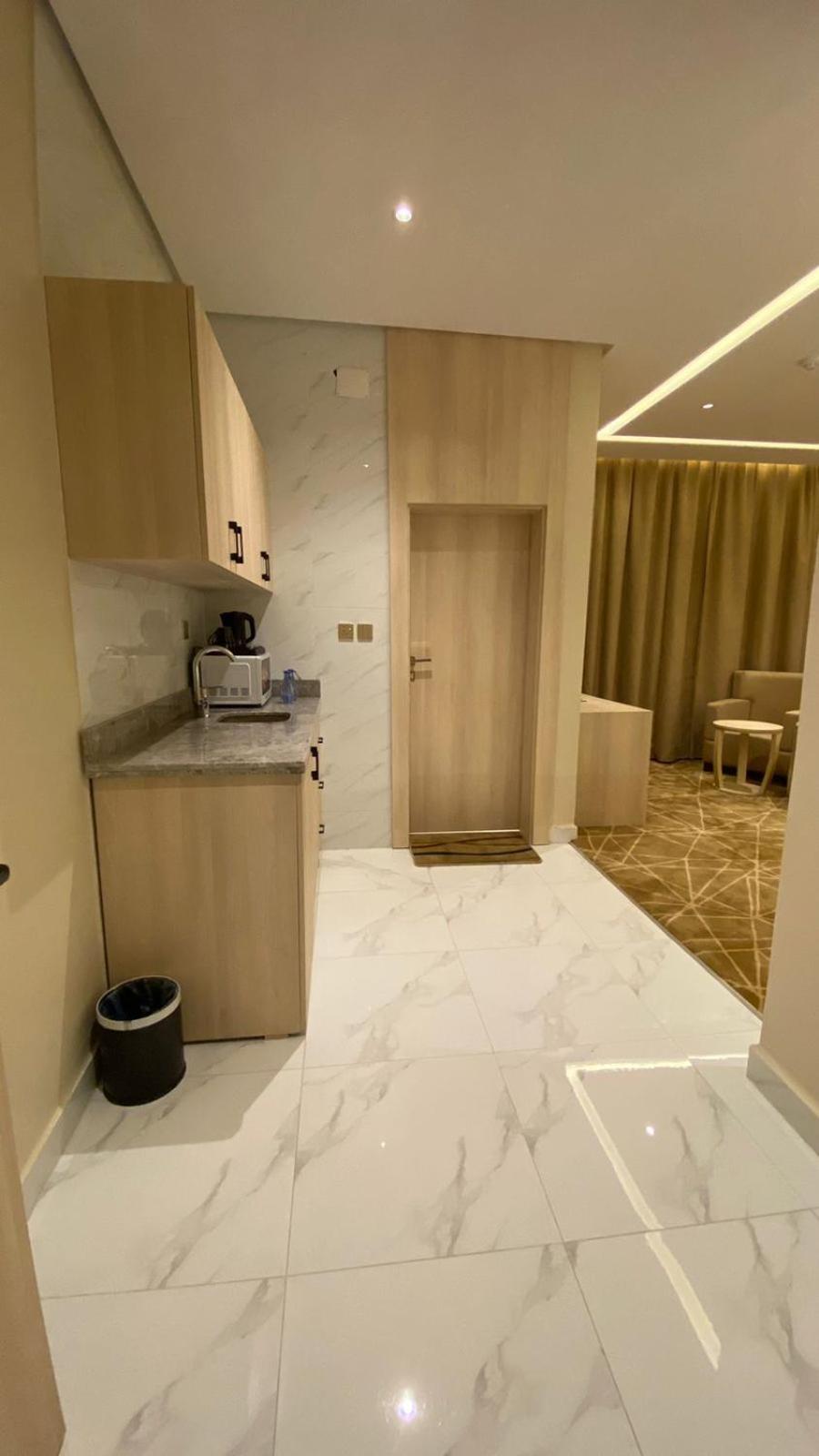 Deluxe Double or Twin Room photo 2