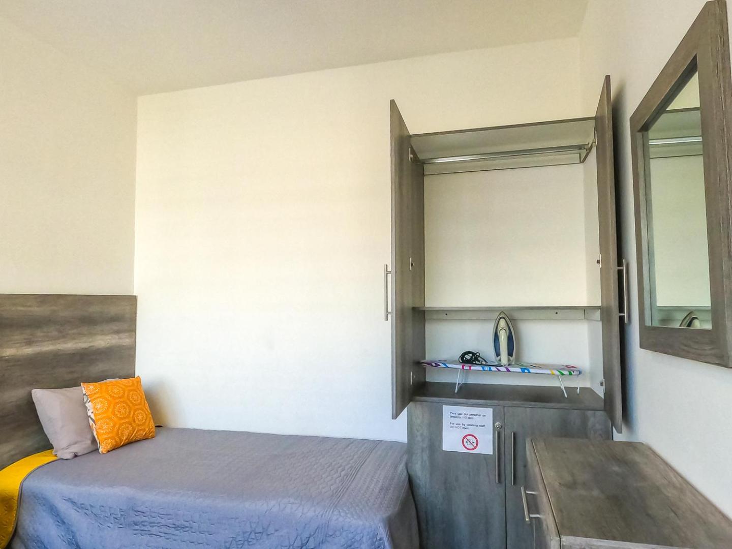 Two-Bedroom House - Photo 47