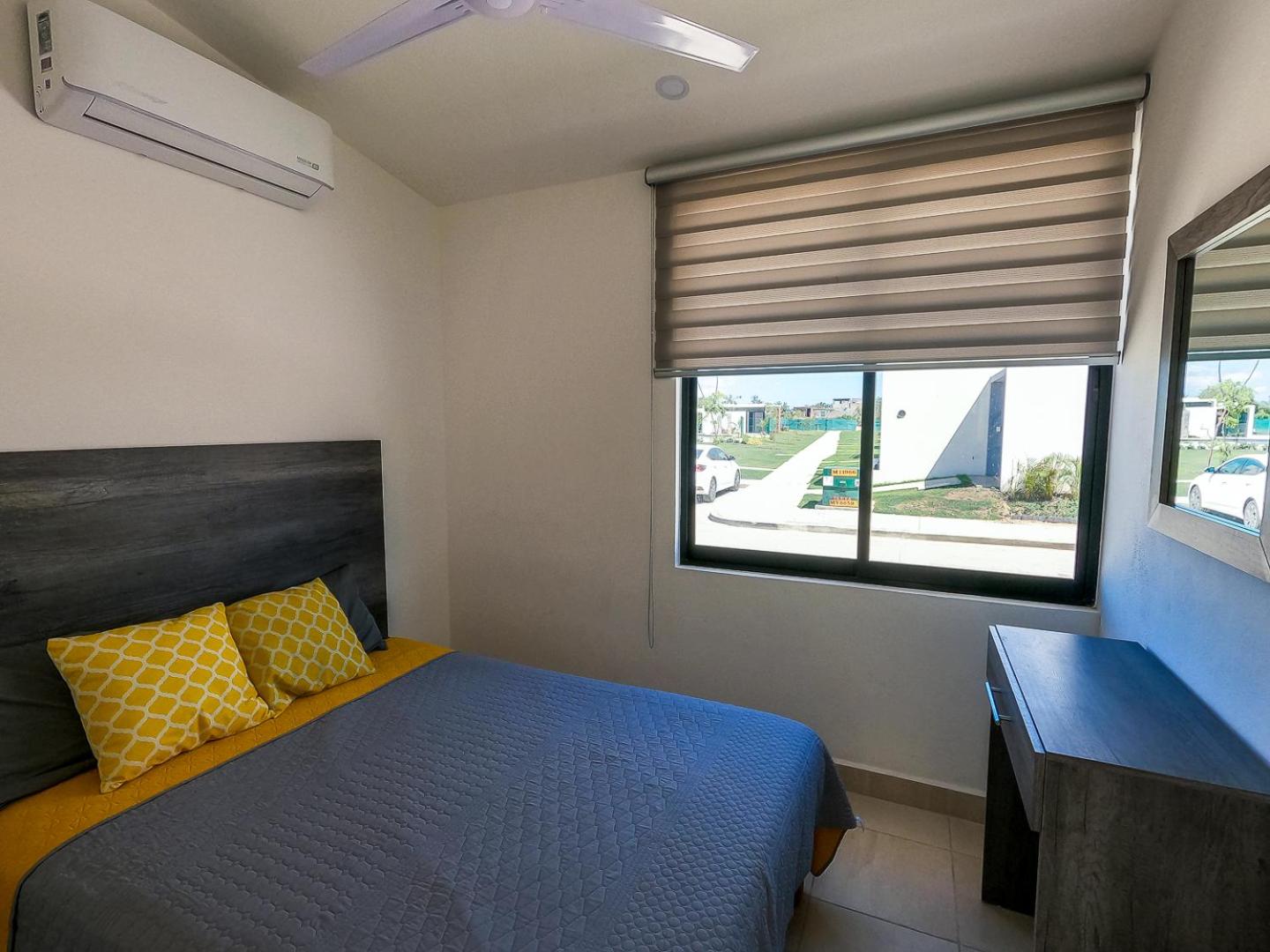 Two-Bedroom House - Photo 43