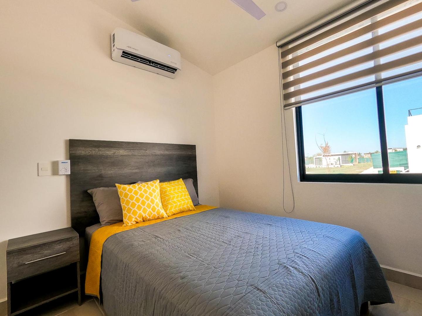 Two-Bedroom House - Photo 40