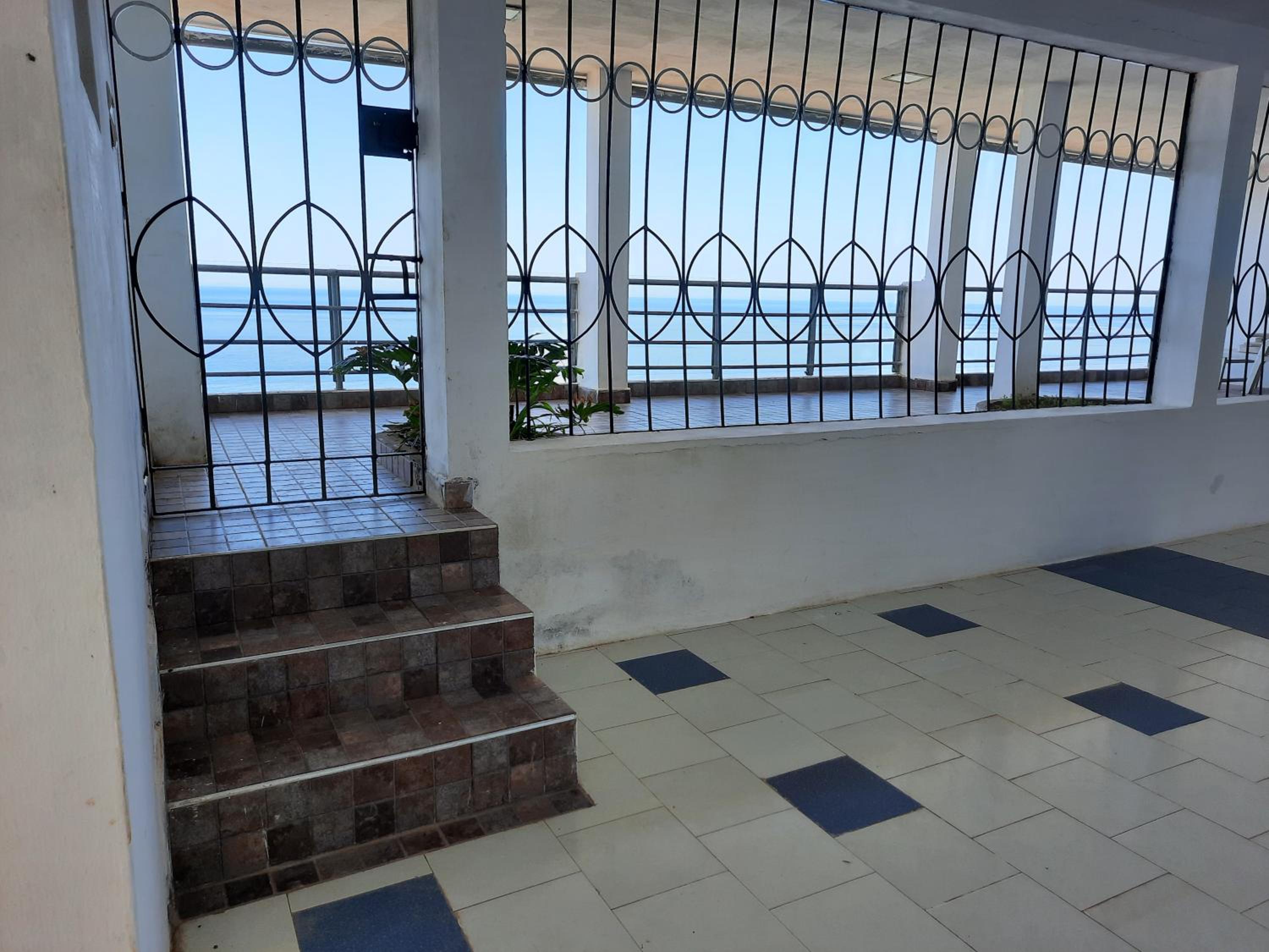 Villa with Sea View - Photo 1