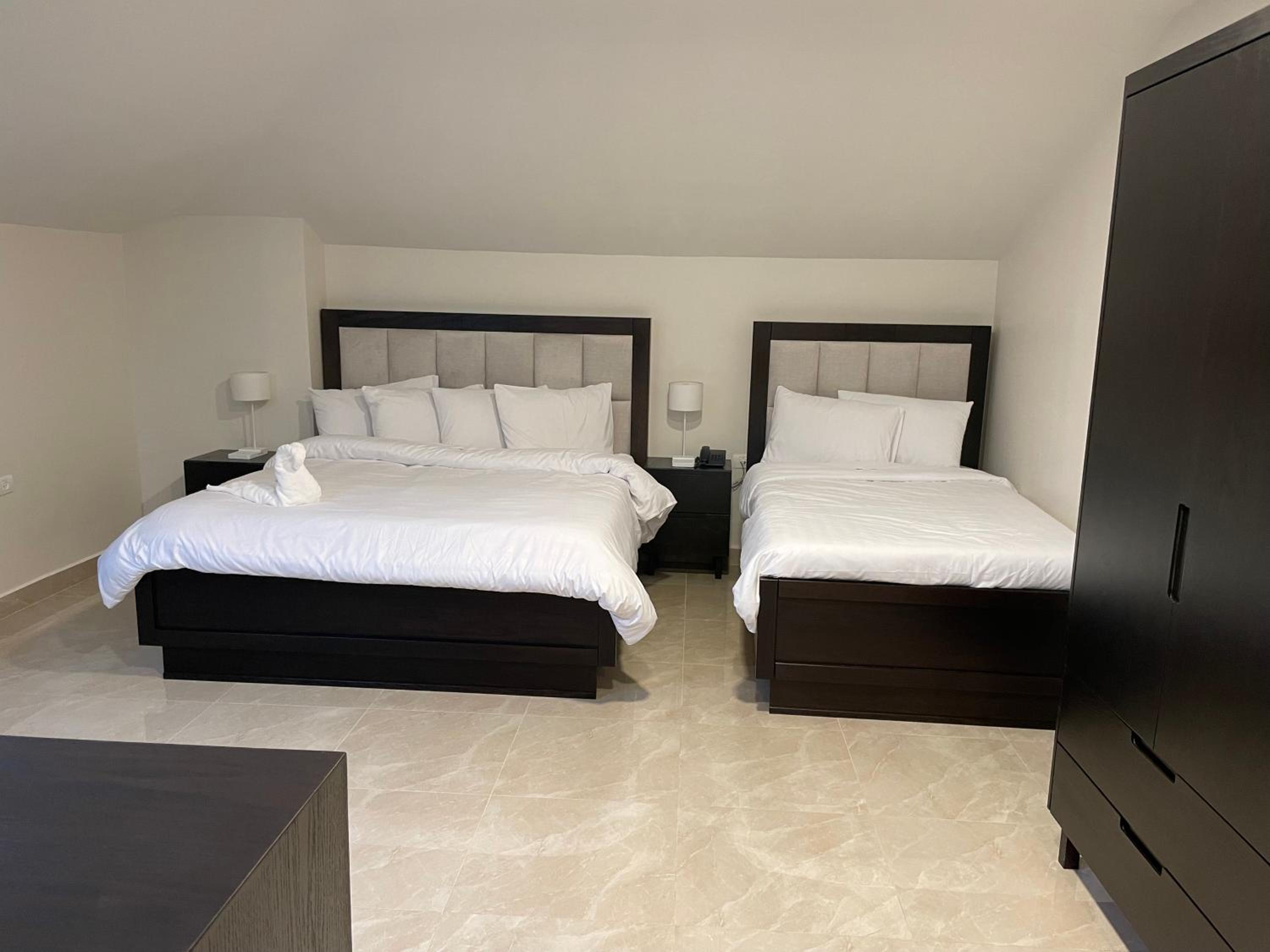 Deluxe Double Room with Extra Bed