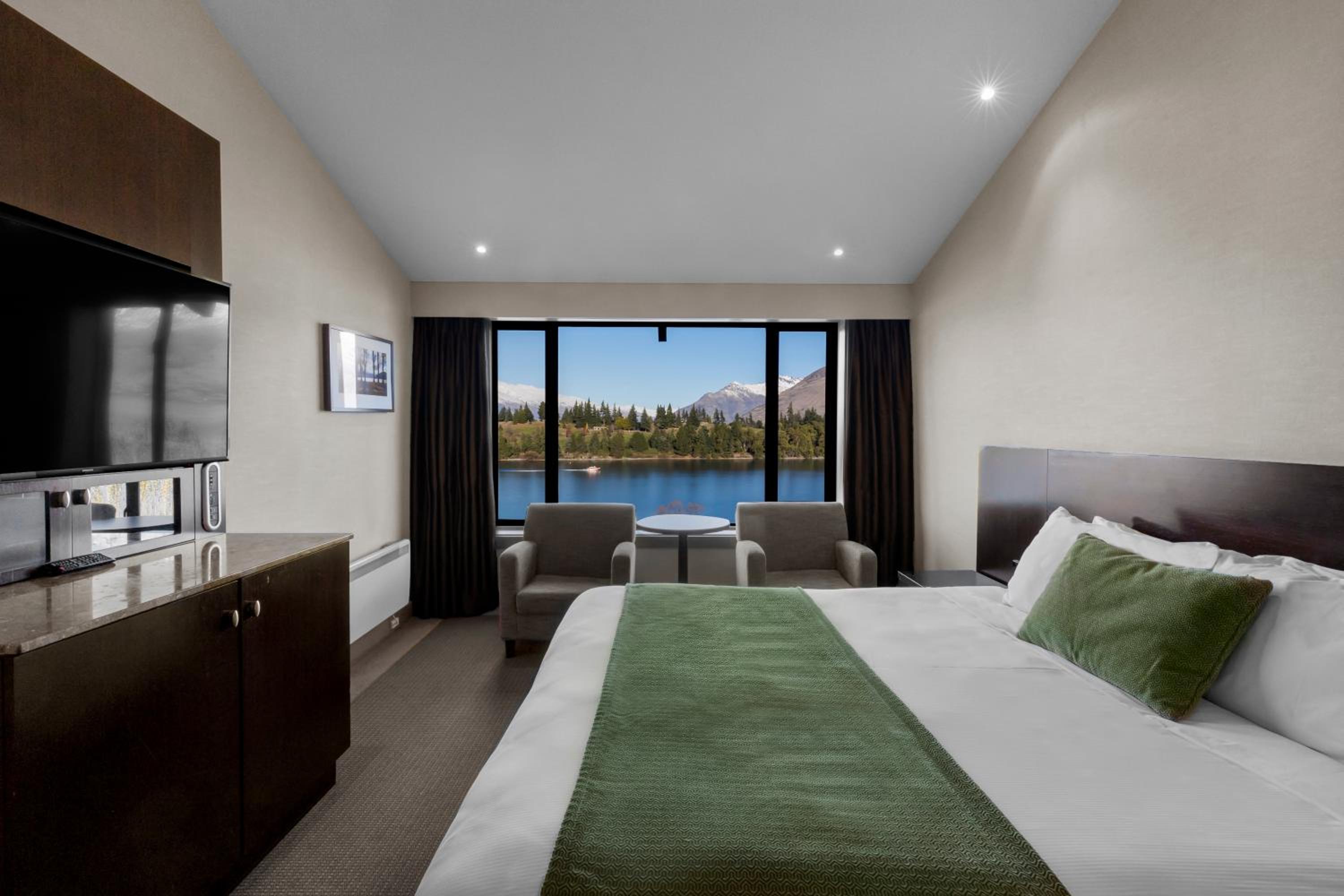 Superior King with Lake Views - Photo 5