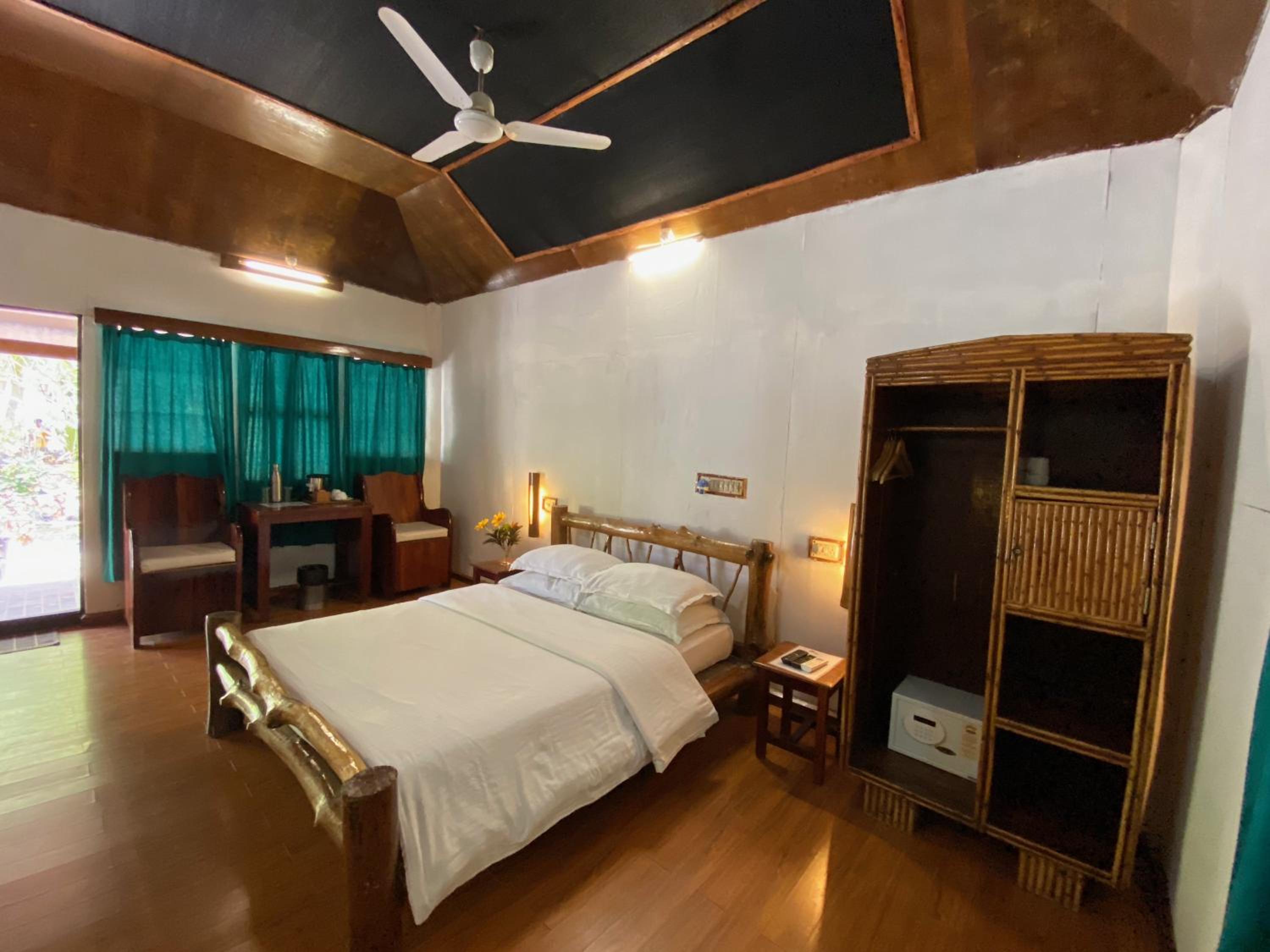 Standard Double Room - Photo 2