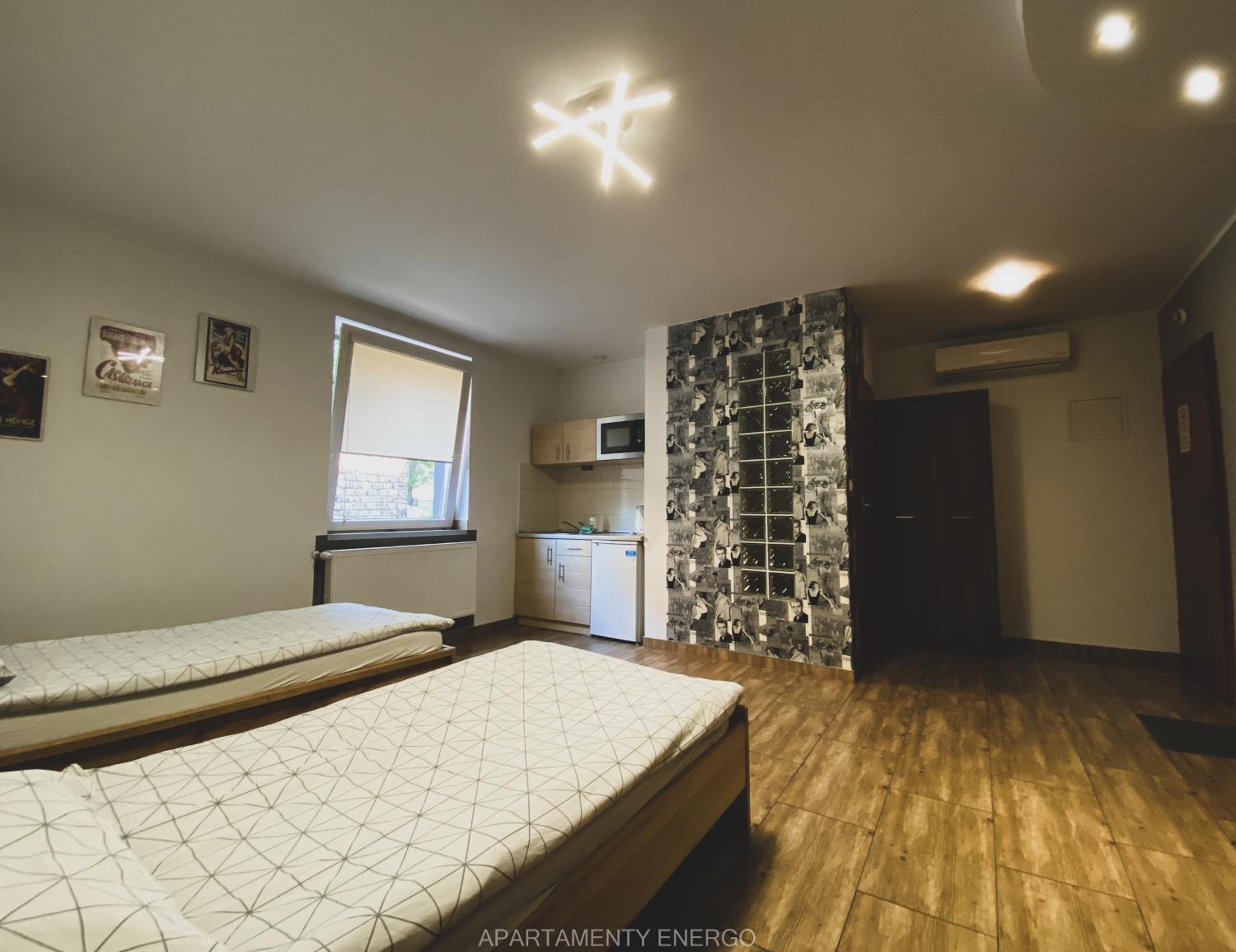 Twin Room - Photo 3