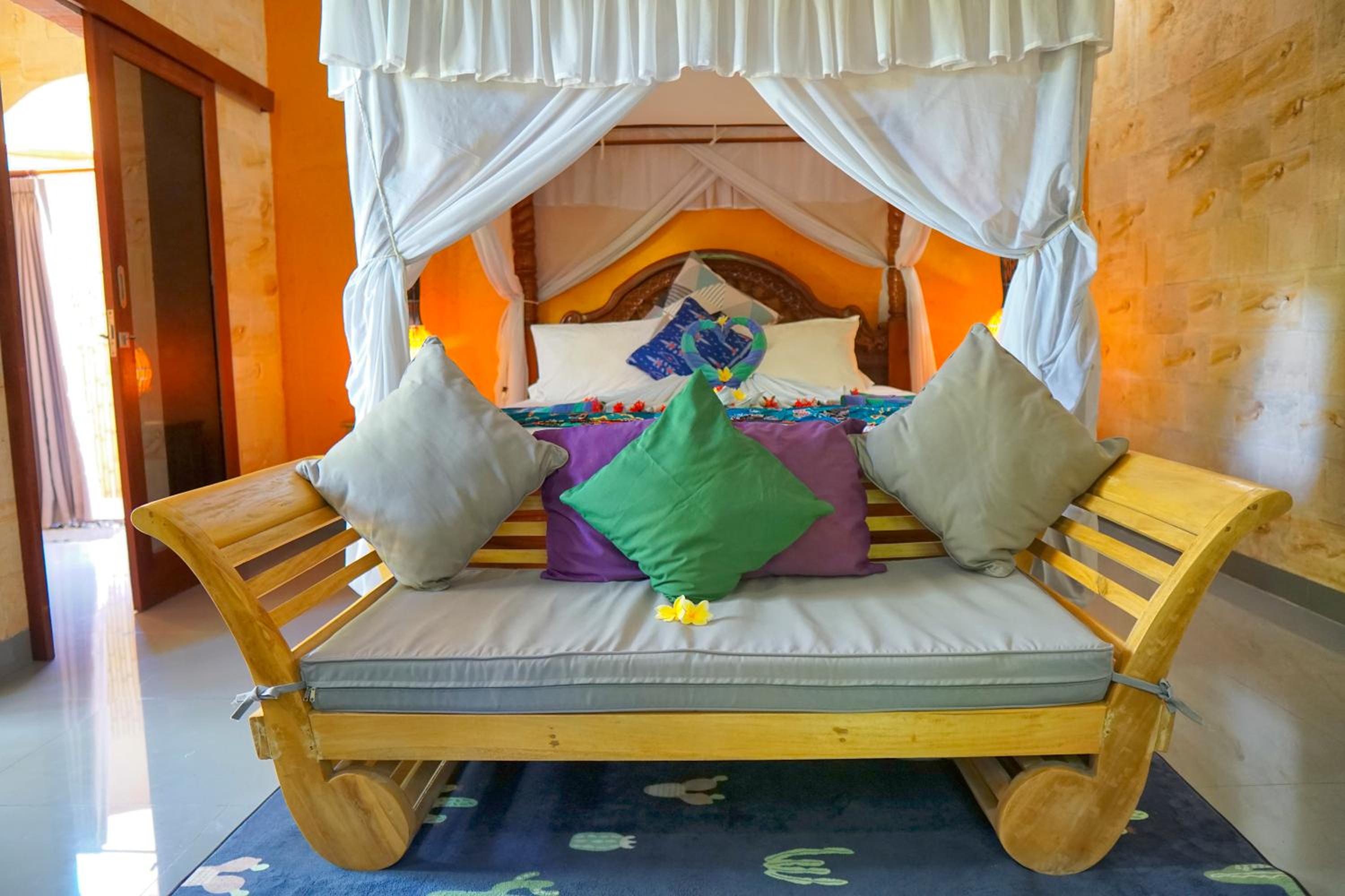 Deluxe Bungalow with Garden View - Photo 1