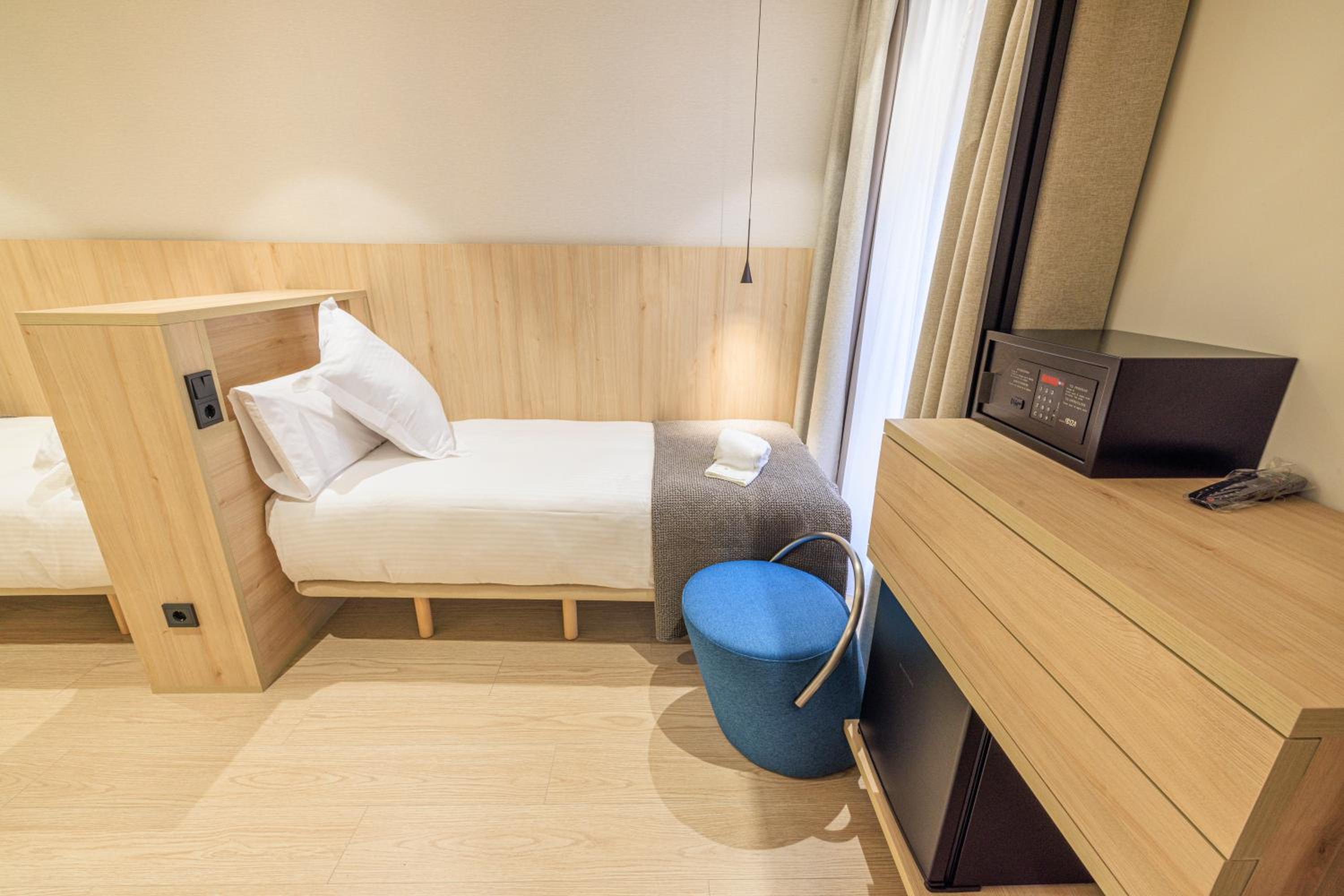 Double Room - Disability Access - Photo 3