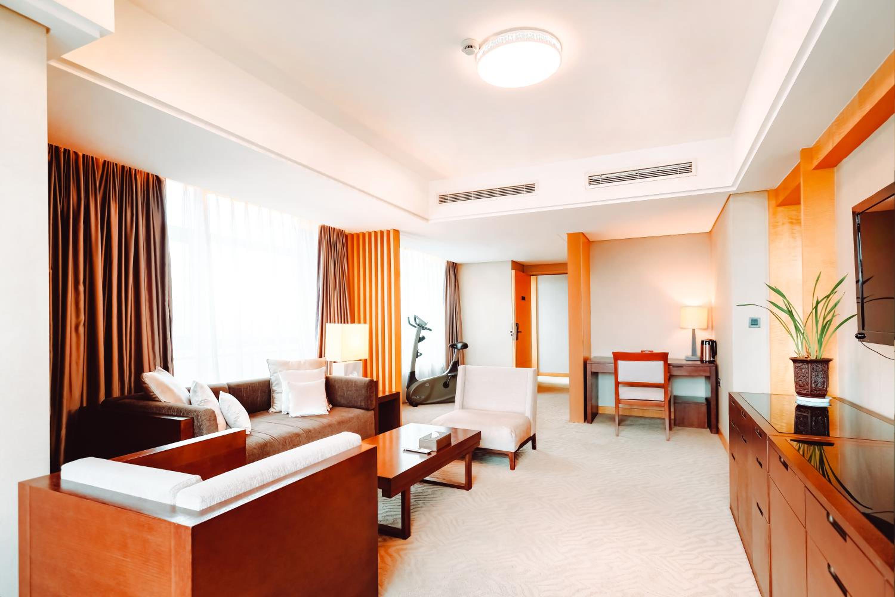 Yue Yuen Executive  Suite photo 2