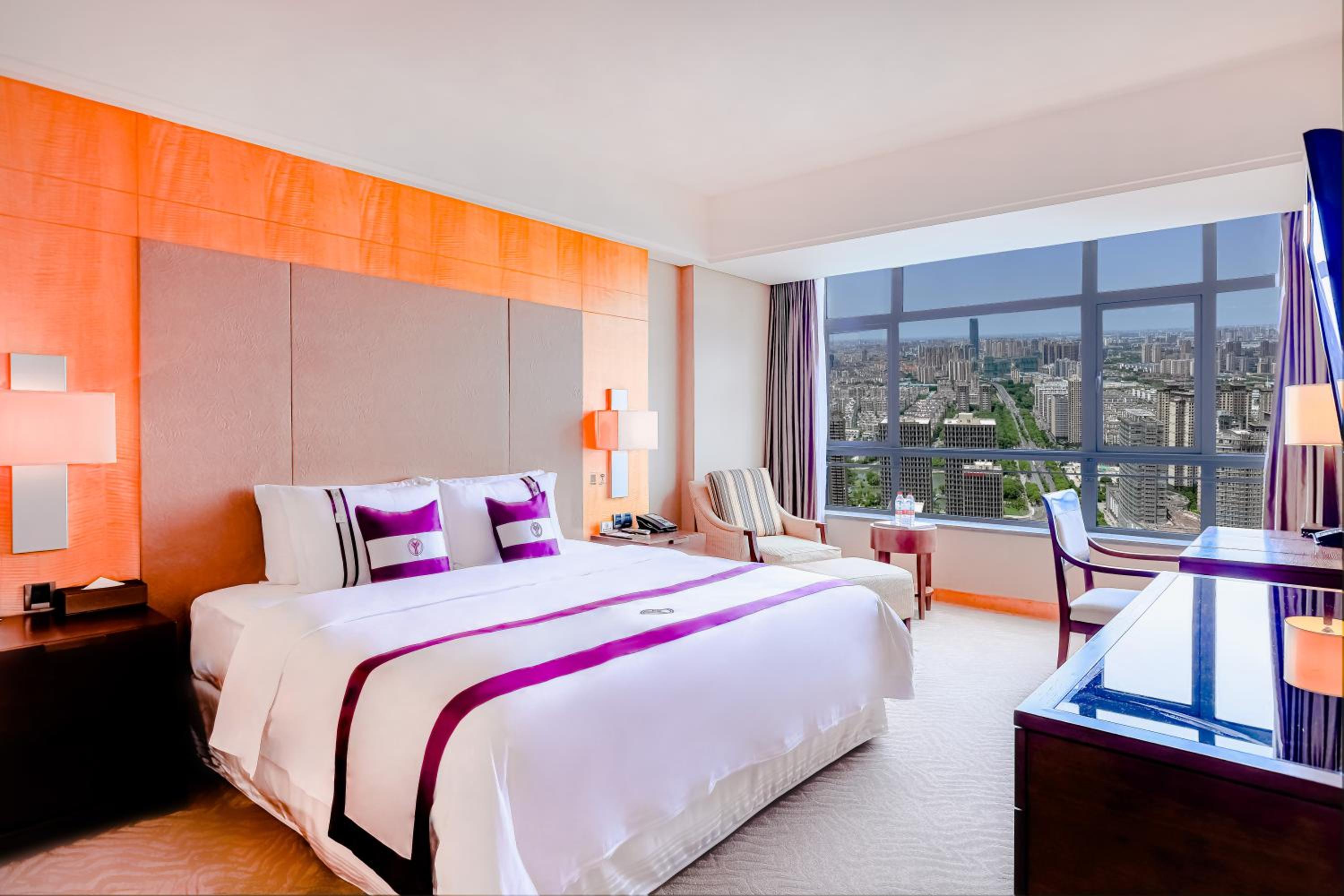 Yue Yuen Executive Suite