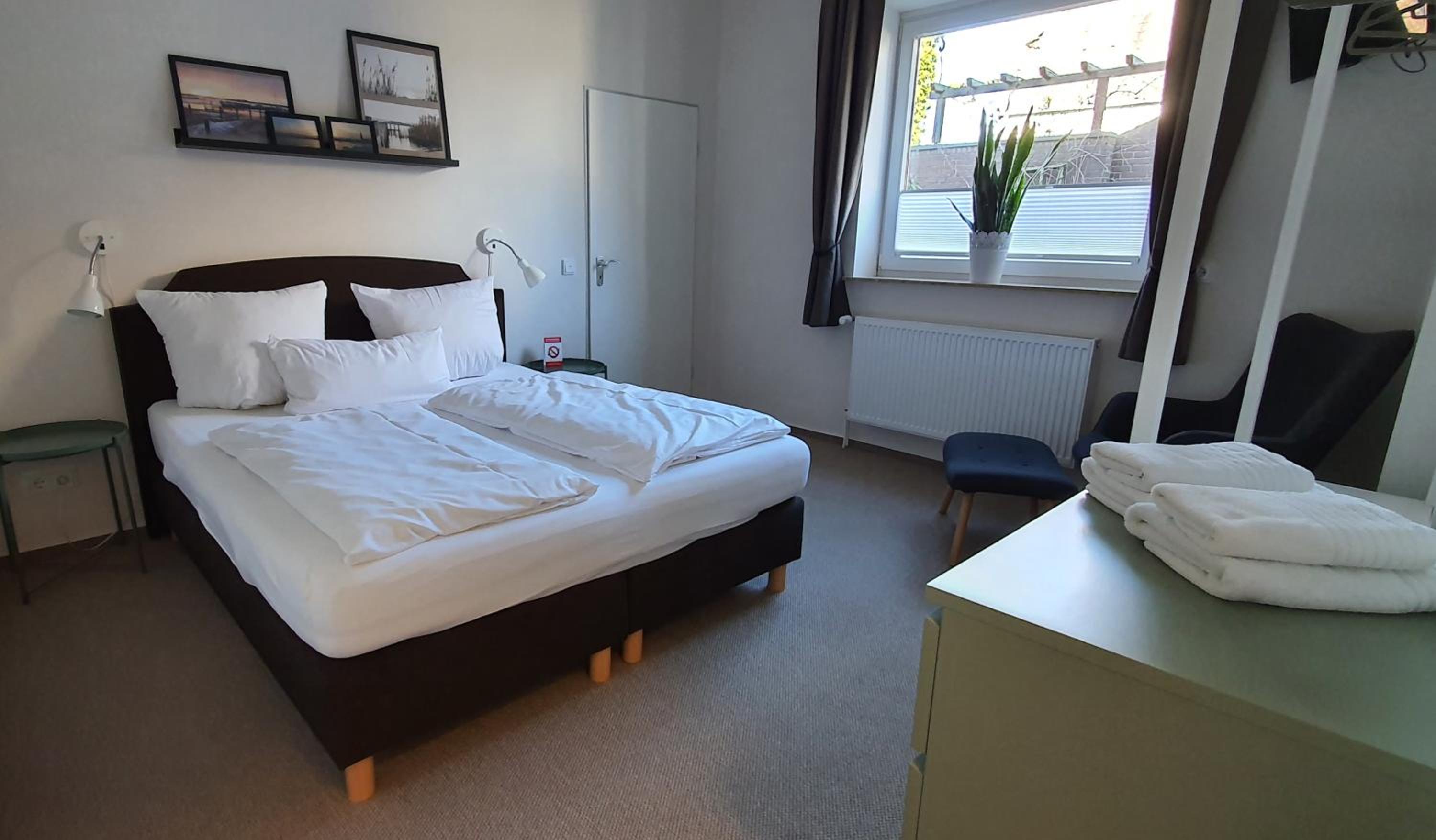 Double Room with Private Bathroom photo 1