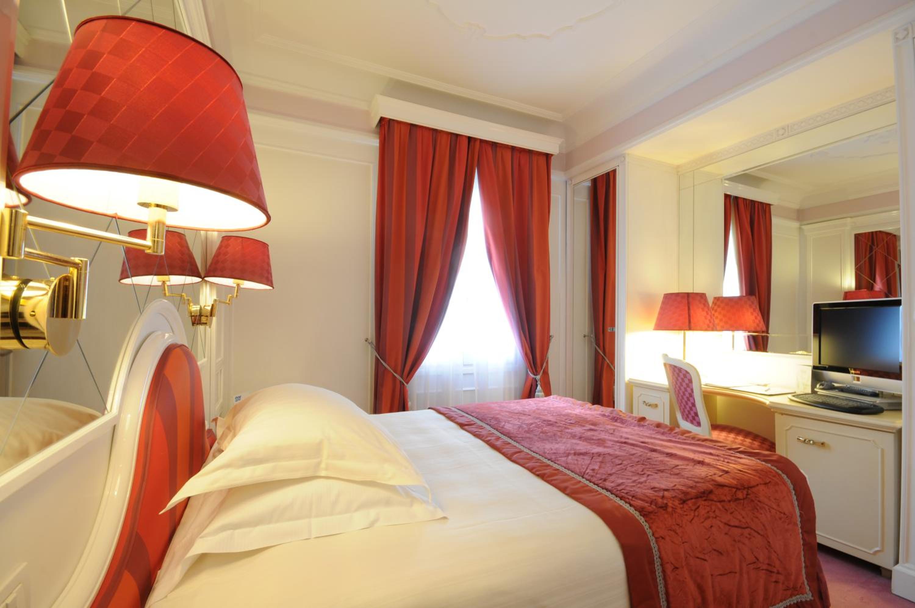Basic Double or Twin Room - Photo 4