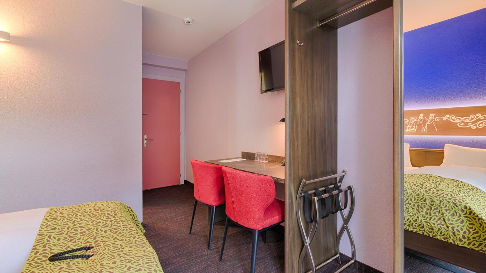 Small Double Room photo 2