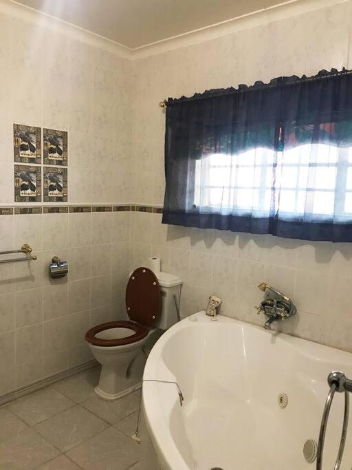 Two-Bedroom House - Photo 33