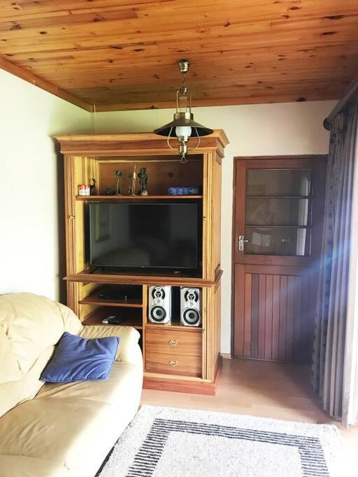 Two-Bedroom House - Photo 37
