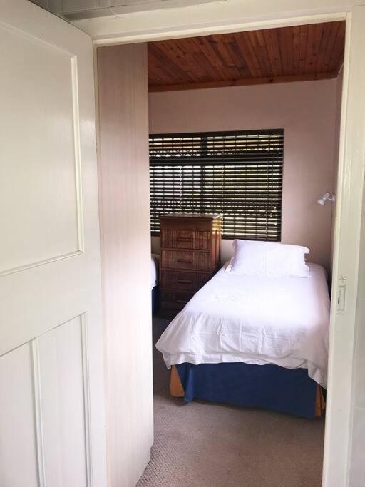 Two-Bedroom House - Photo 6
