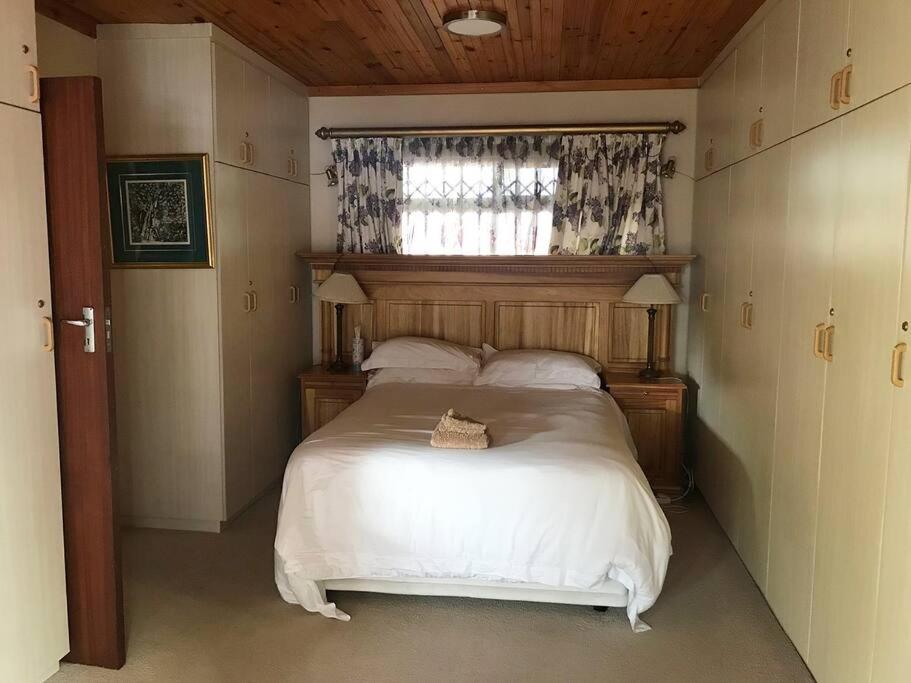 Two-Bedroom House - Photo 44