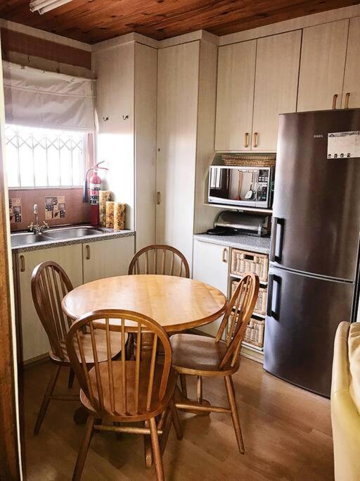 Two-Bedroom House - Photo 63