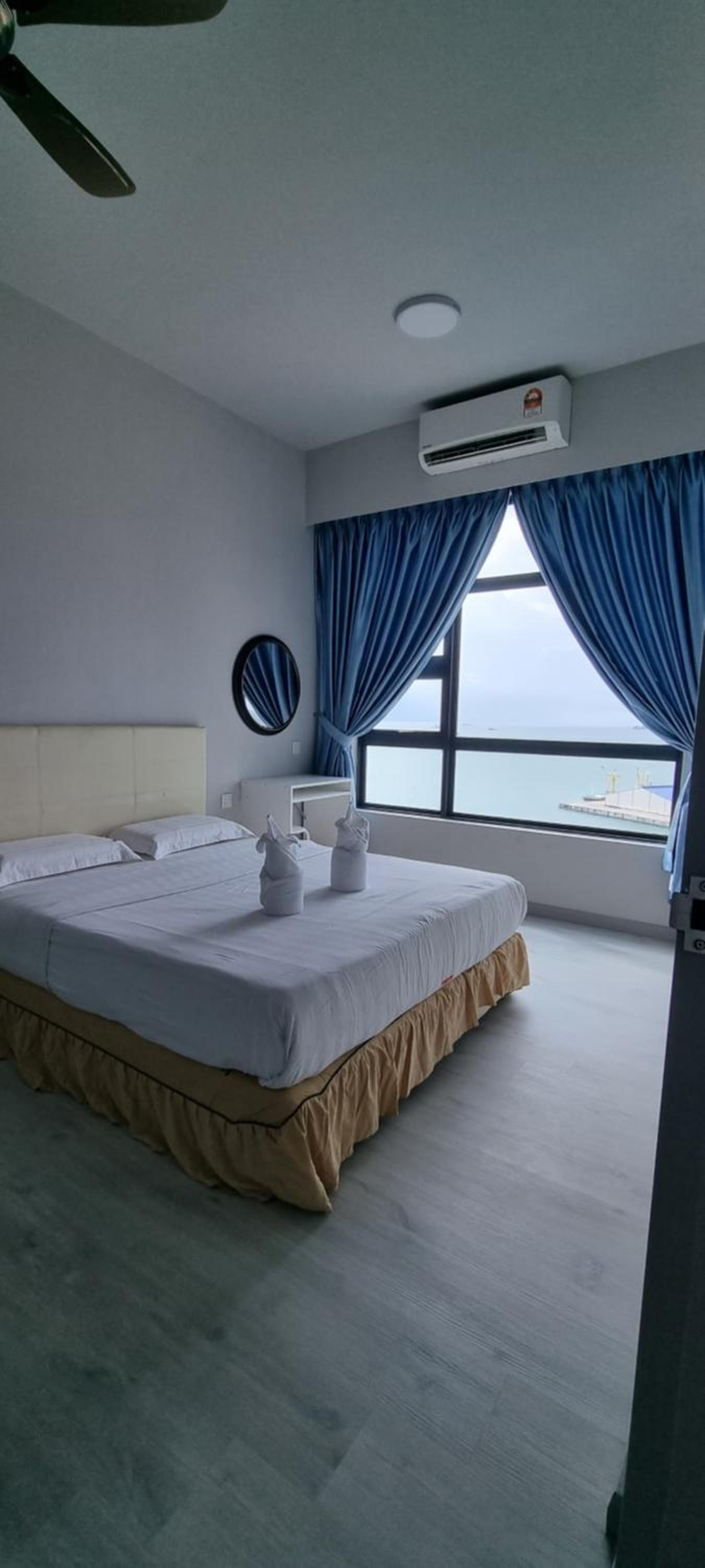 Apartment With Sea View - Photo 10