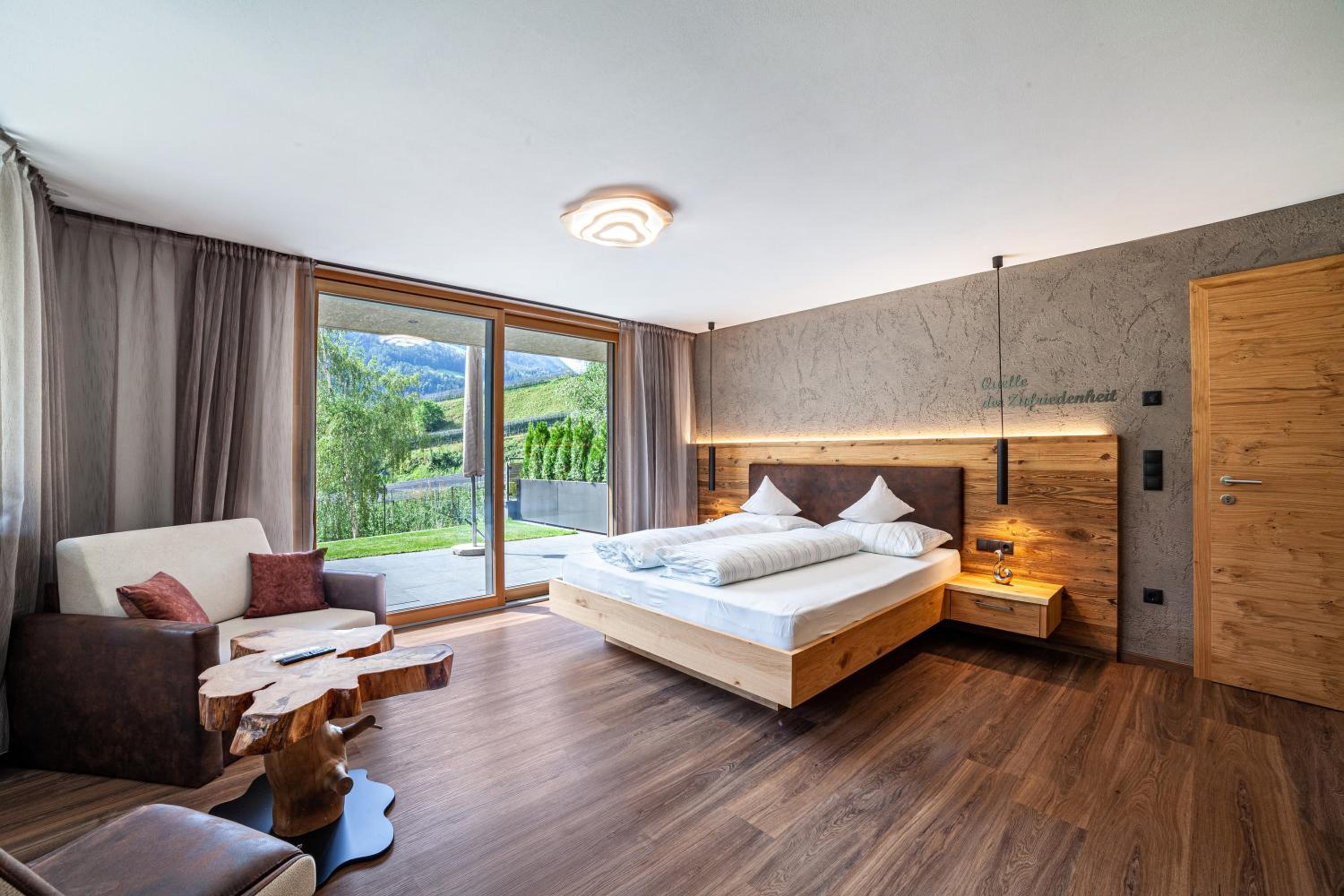 One-Bedroom Apartment with Garden