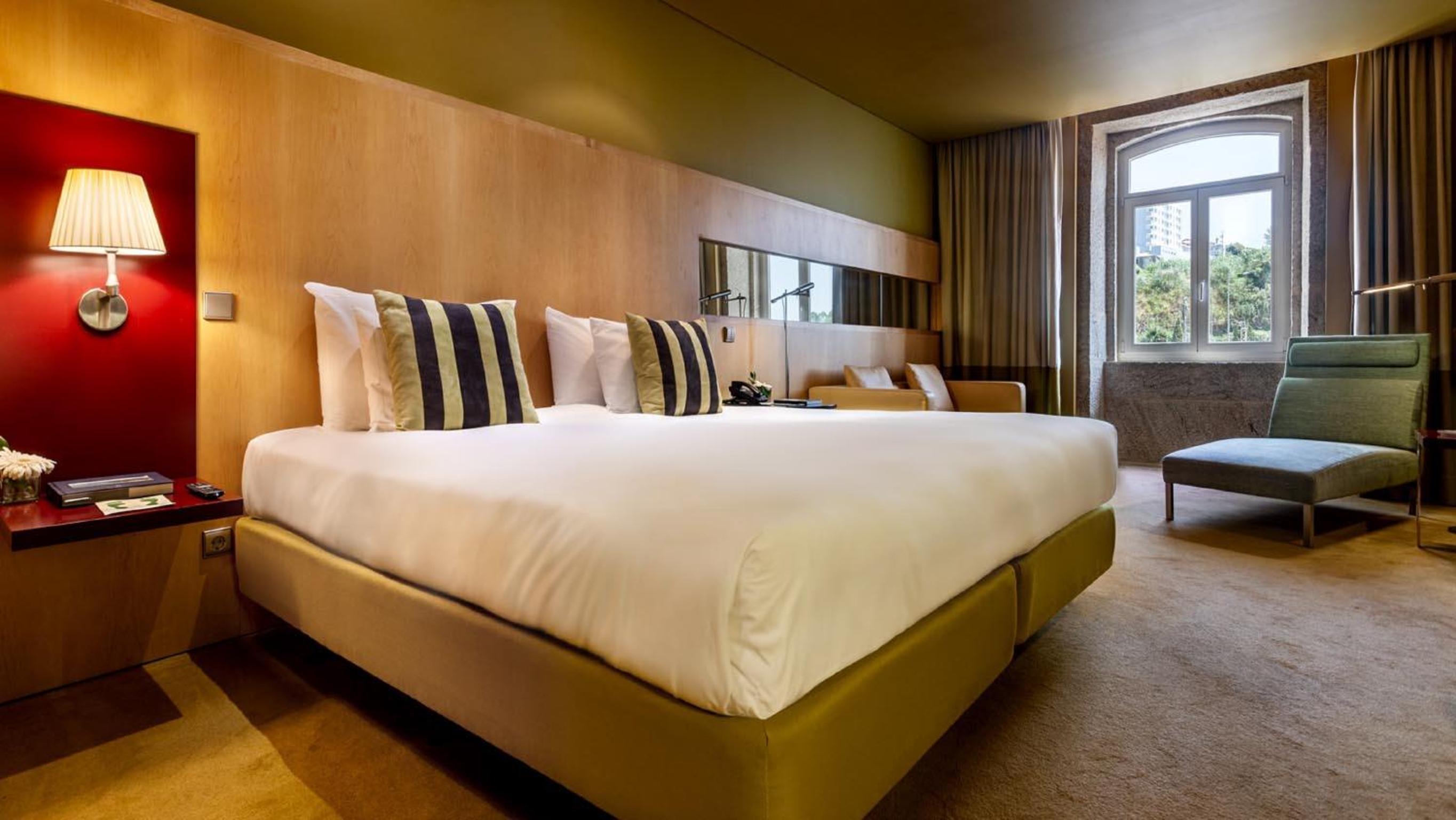 Standard Twin Room - Photo 1