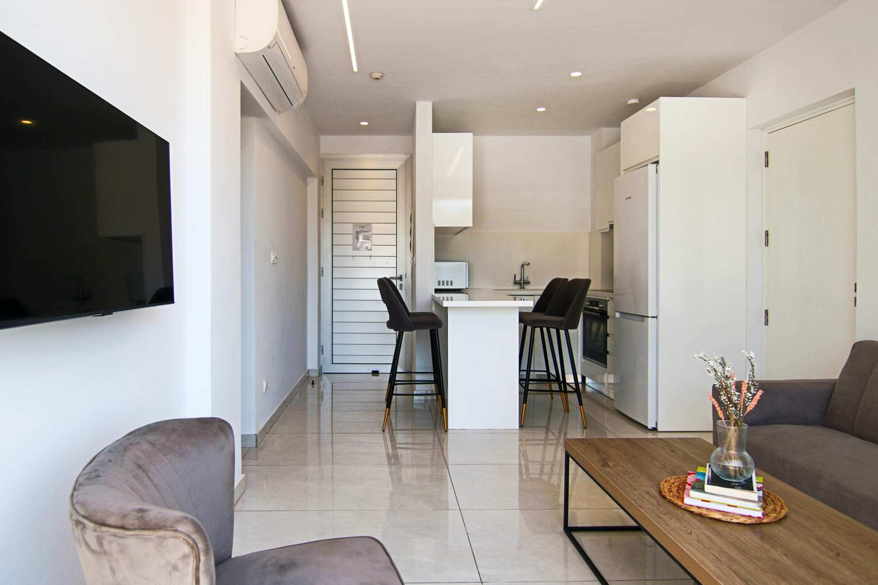Two-Bedroom Apartment photo 2