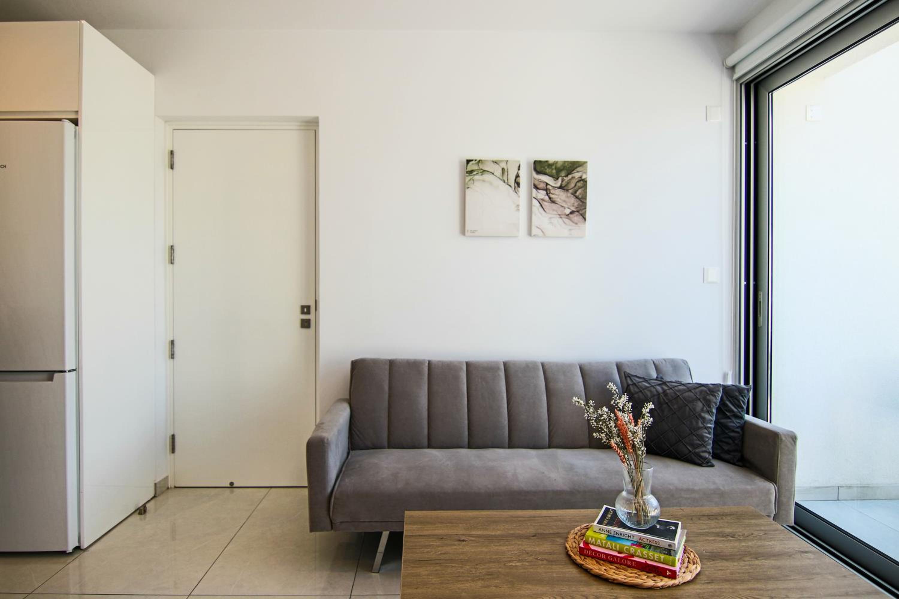 Two-Bedroom Apartment photo 3
