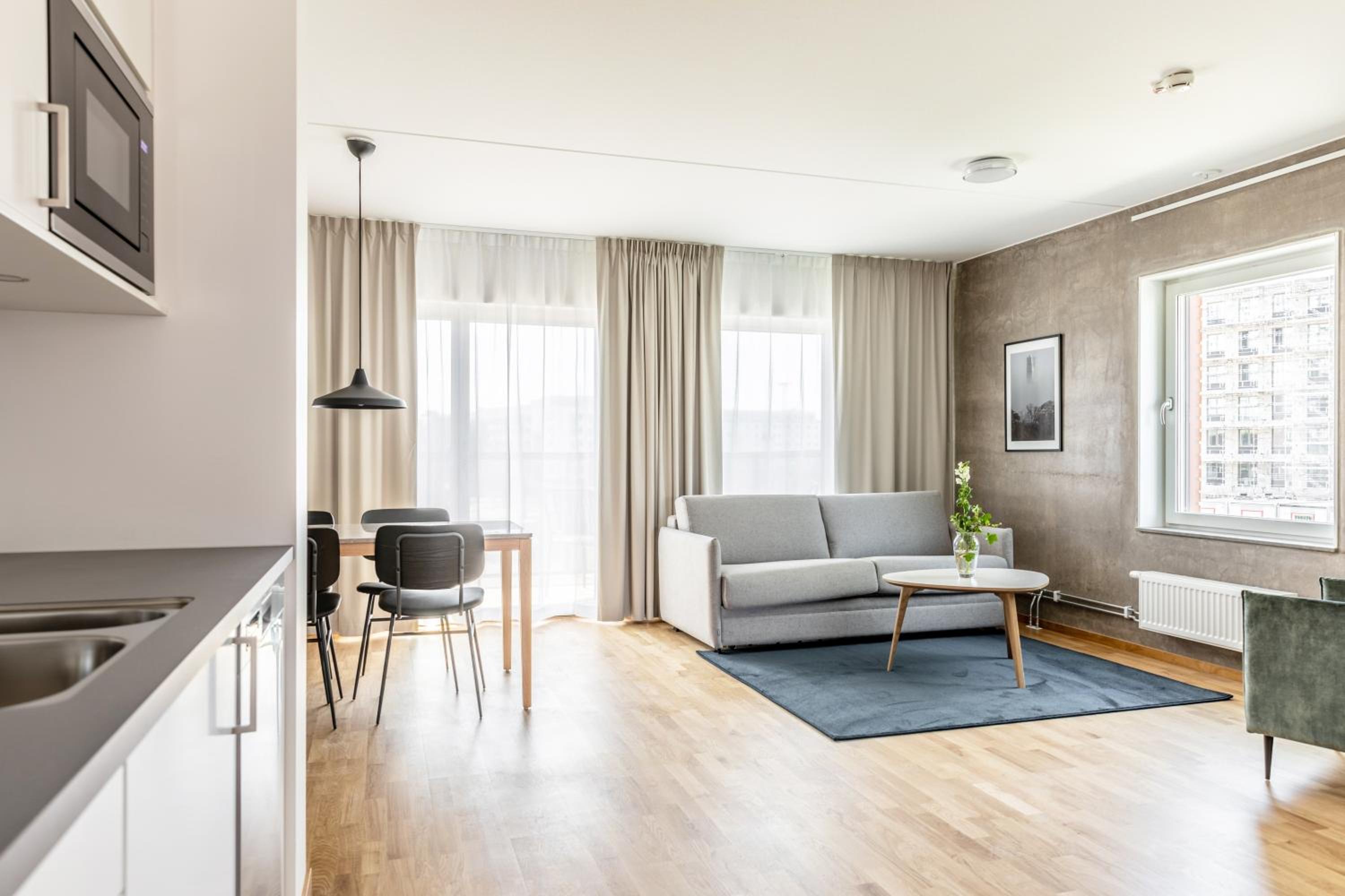 One-Bedroom Apartment